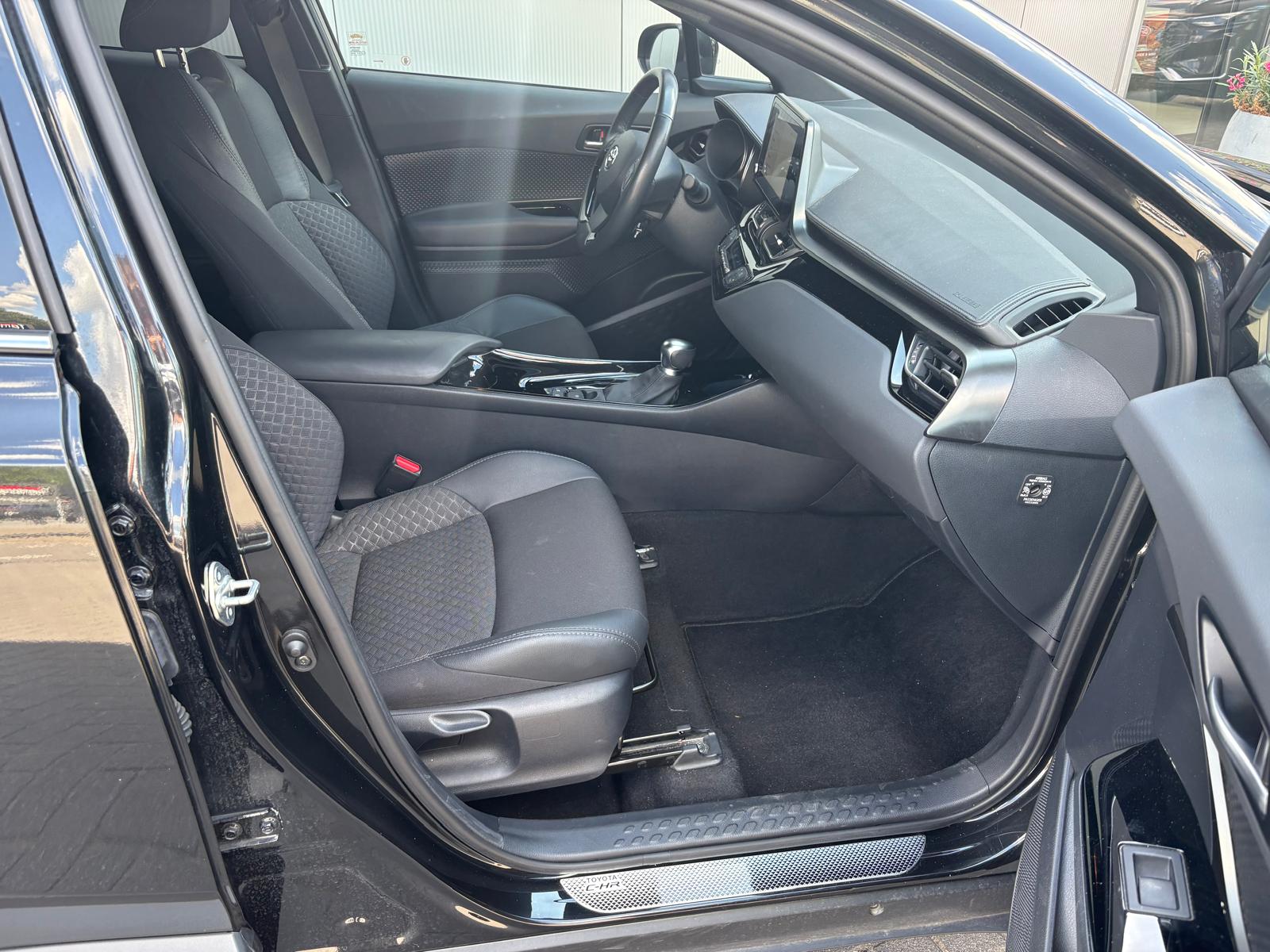 Foto van Toyota Toyota C-hr