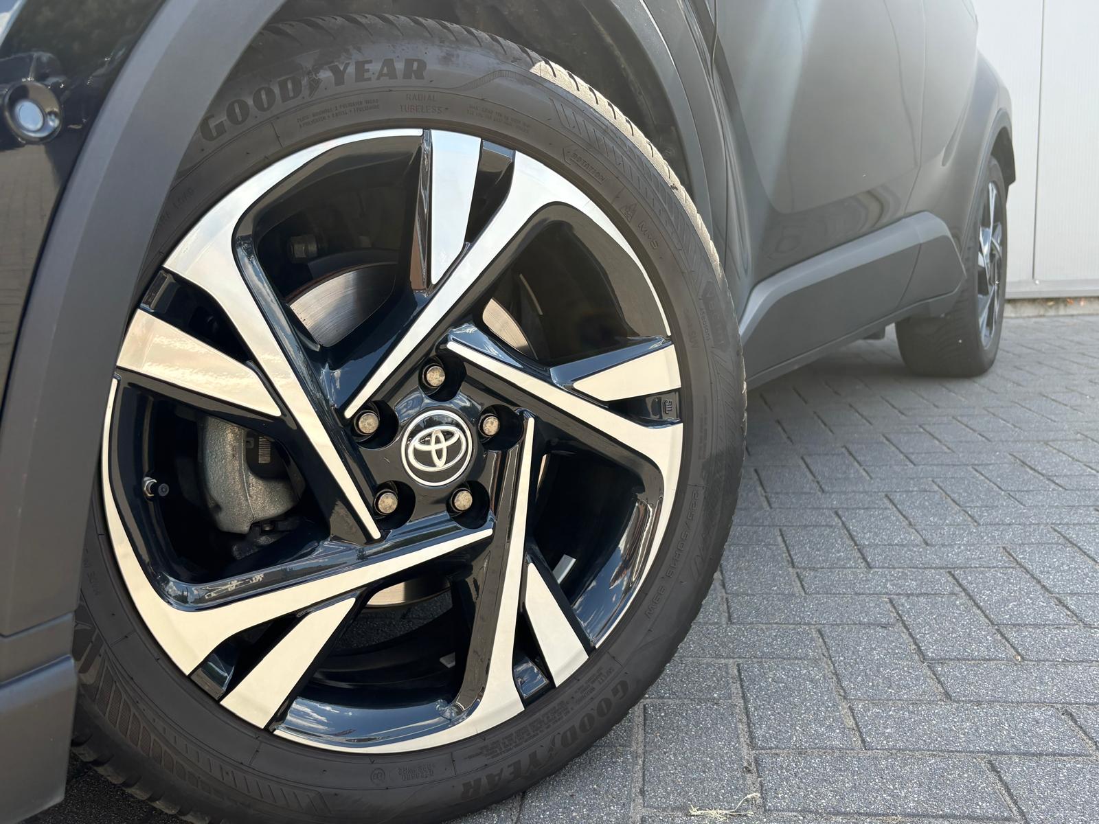 Foto van Toyota Toyota C-hr