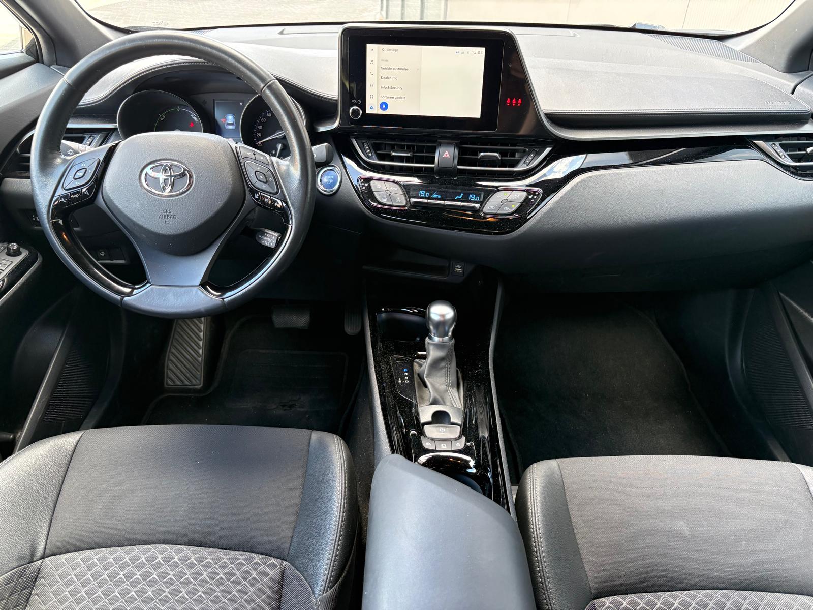 Foto van Toyota Toyota C-hr