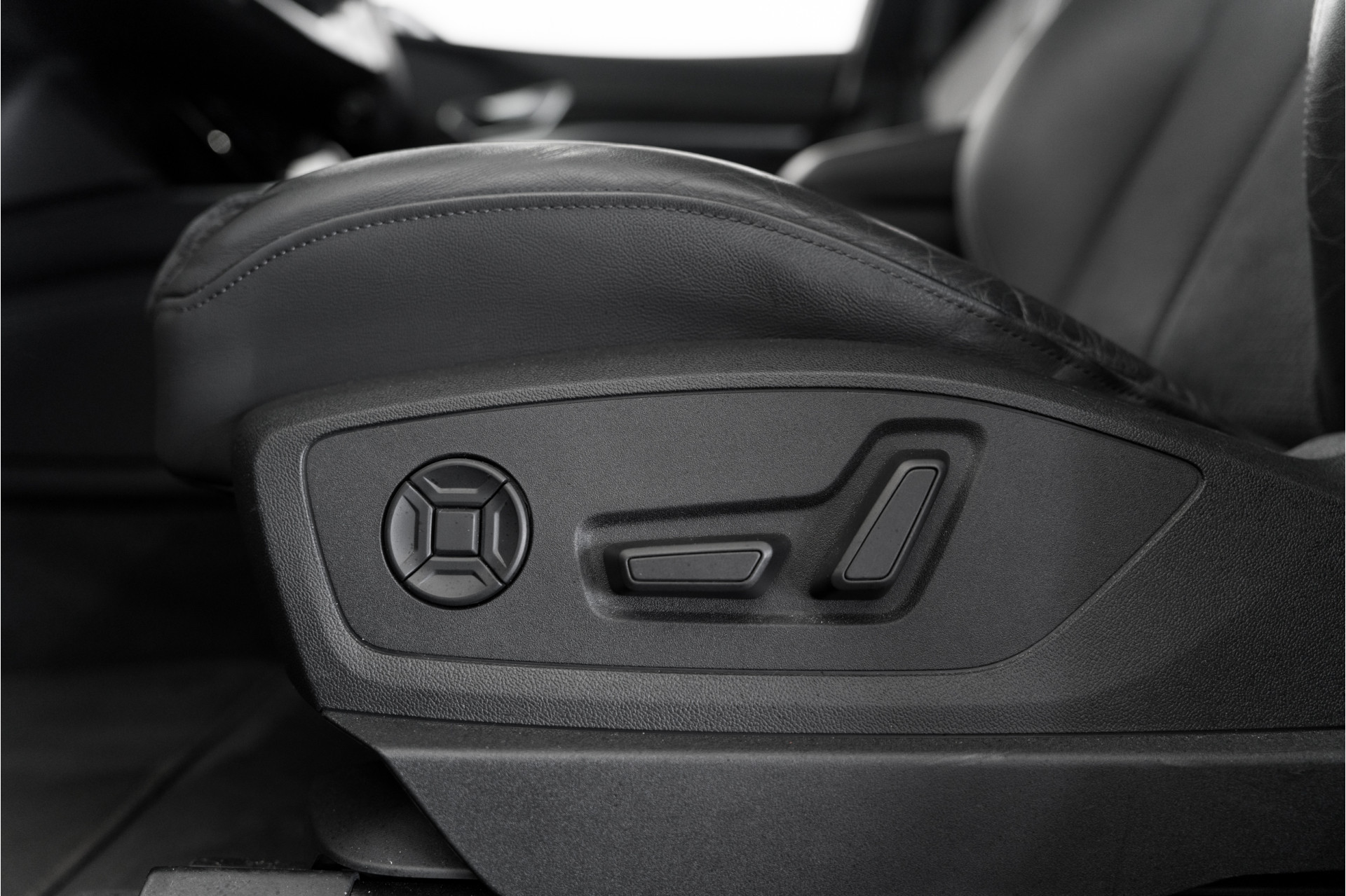Foto van Audi E-tron 55