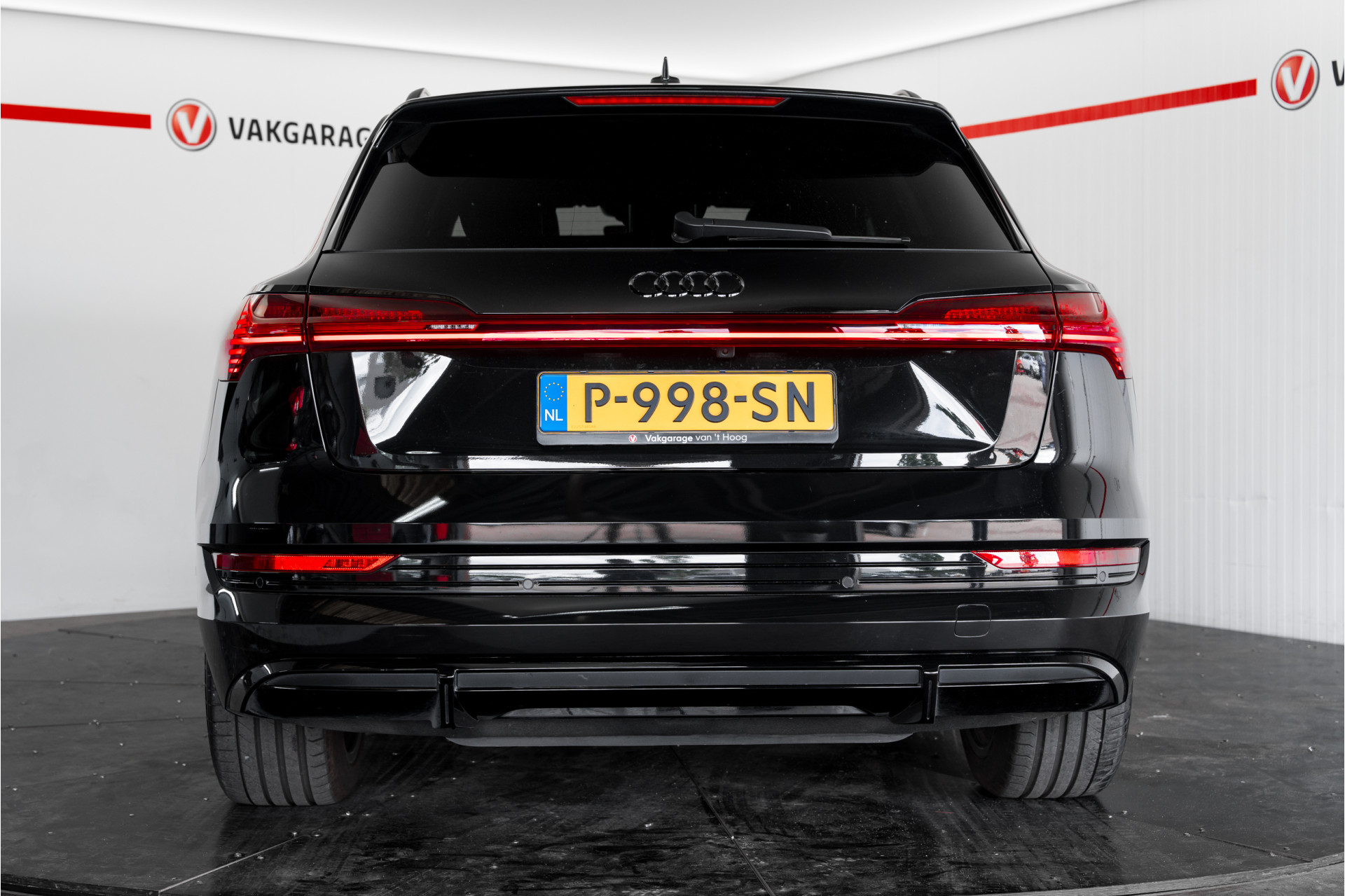 Foto van Audi E-tron 55