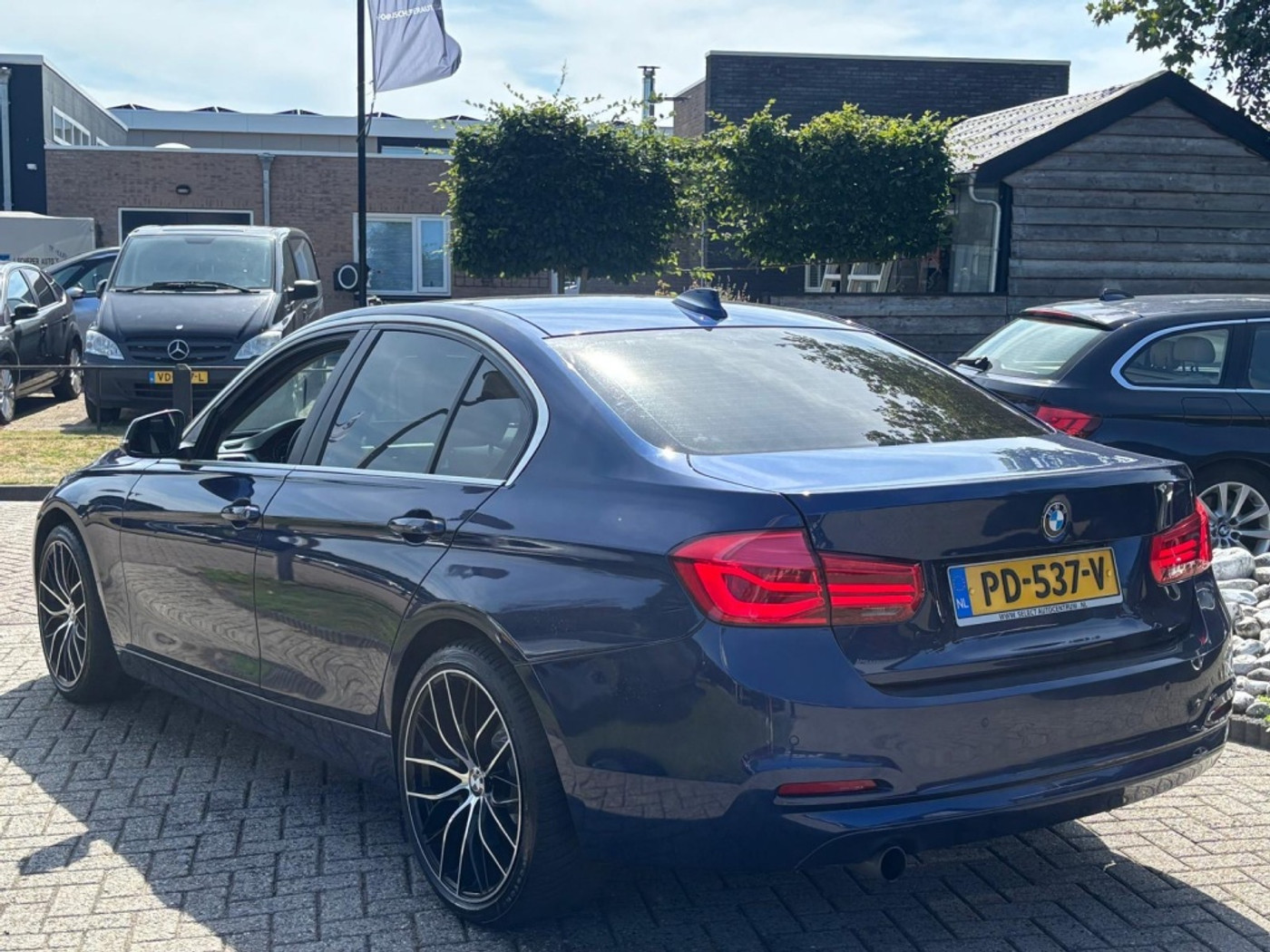 Foto van BMW 318i