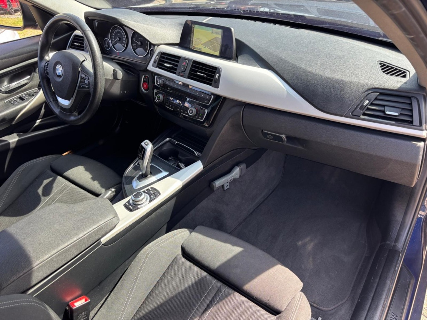 Foto van BMW 318i