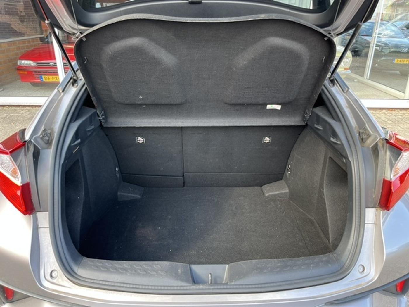 Foto van Toyota Toyota C-hr