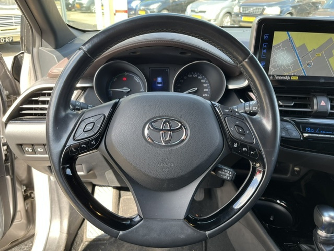 Foto van Toyota Toyota C-hr