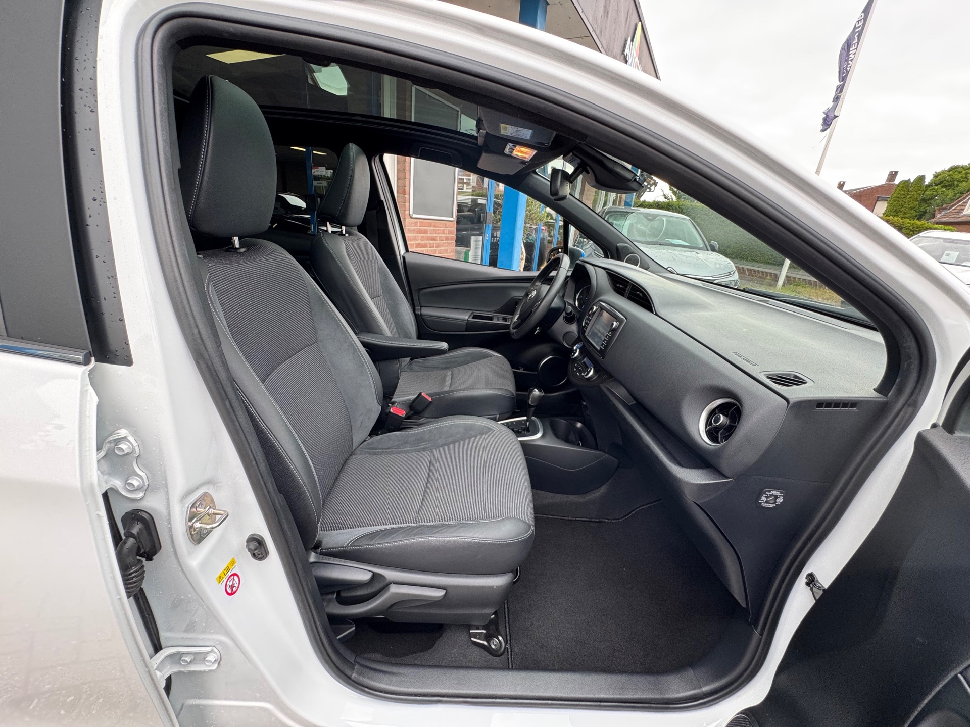 Foto van Toyota Toyota Yaris Hybrid