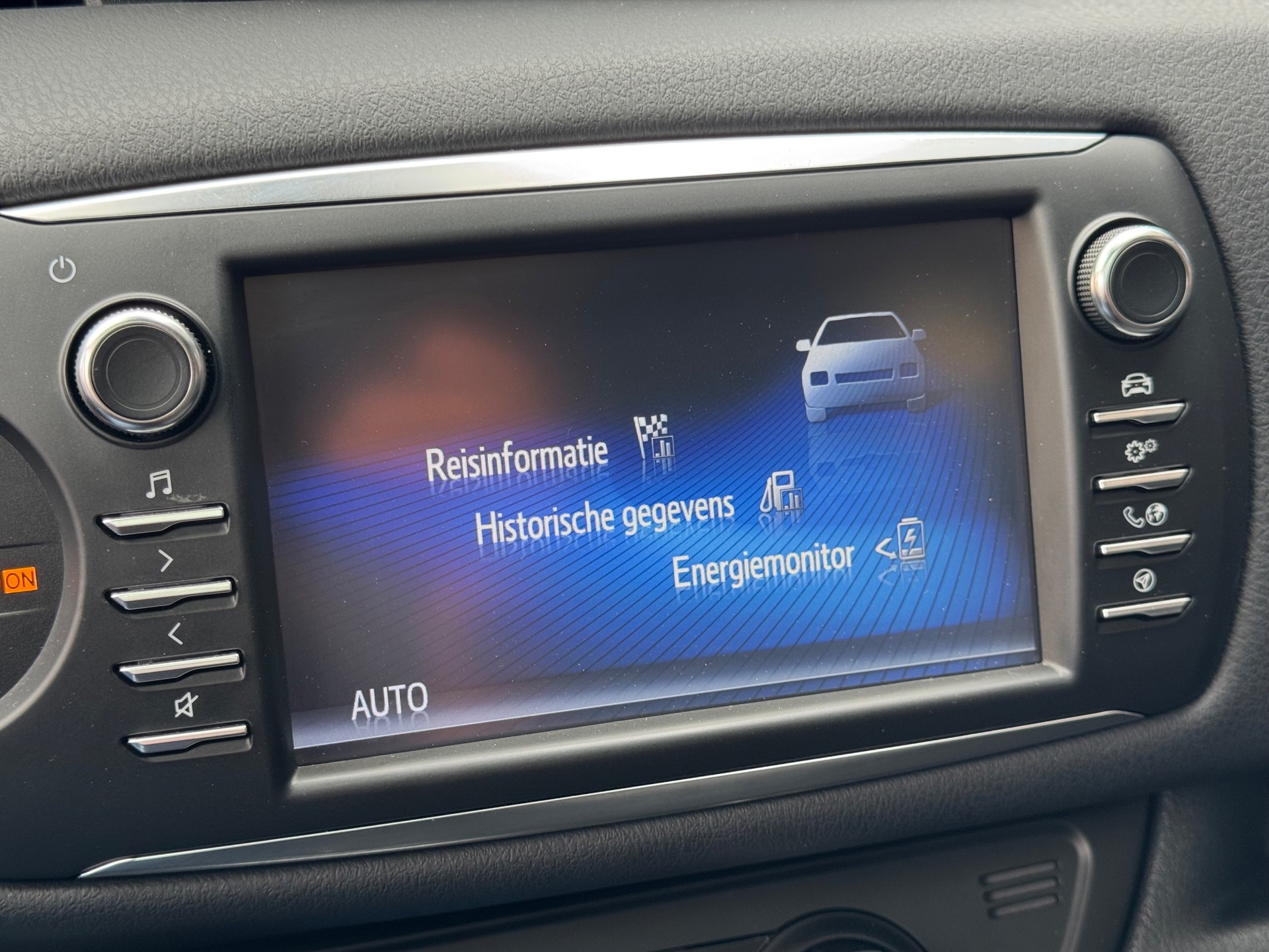 Foto van Toyota Toyota Yaris Hybrid