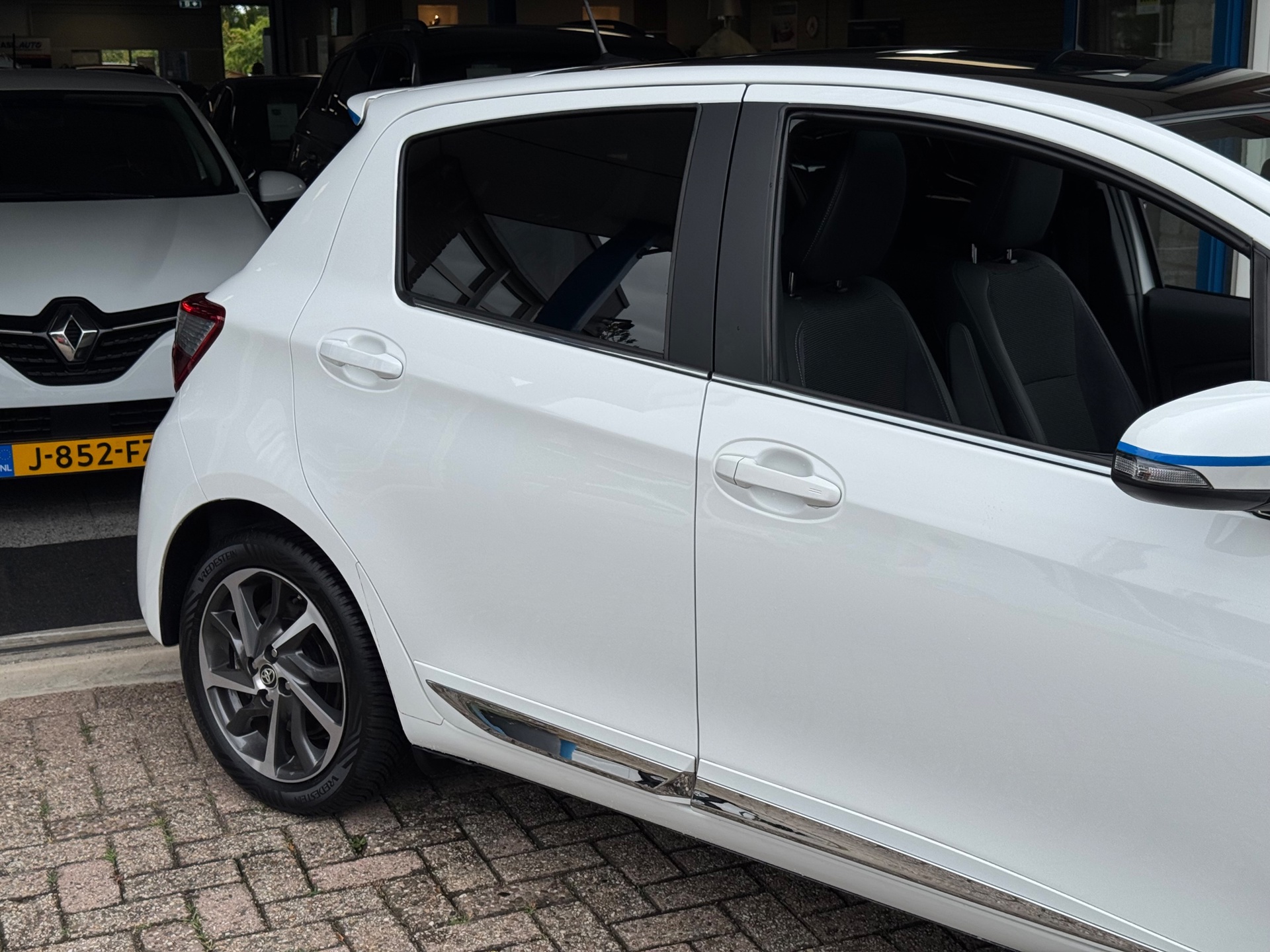 Foto van Toyota Toyota Yaris Hybrid