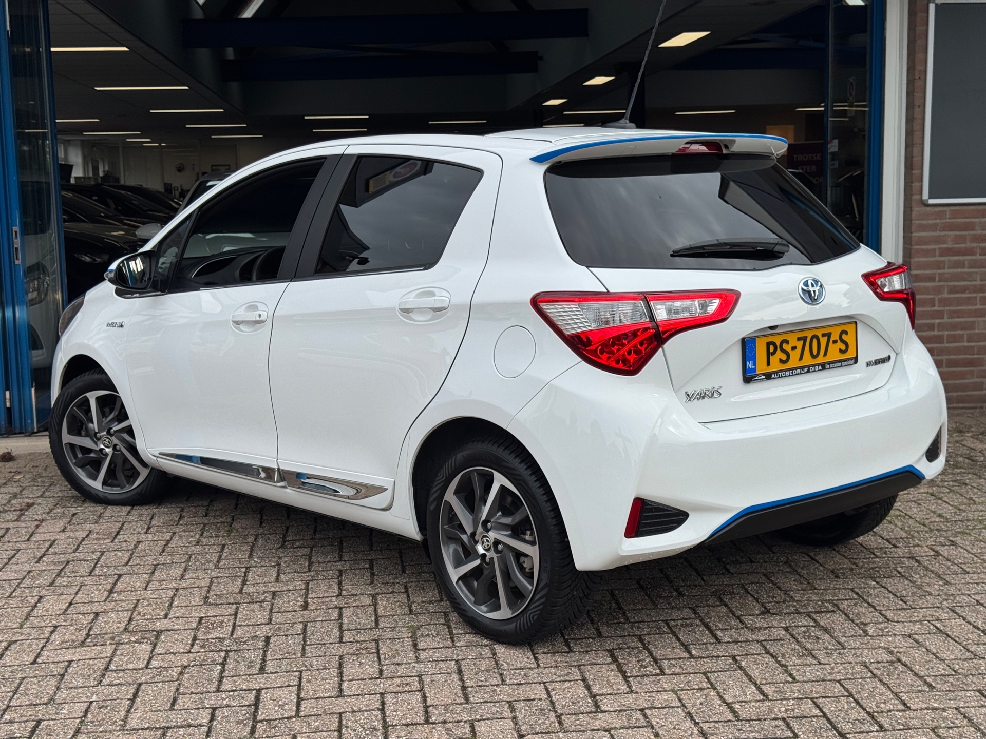 Foto van Toyota Toyota Yaris Hybrid