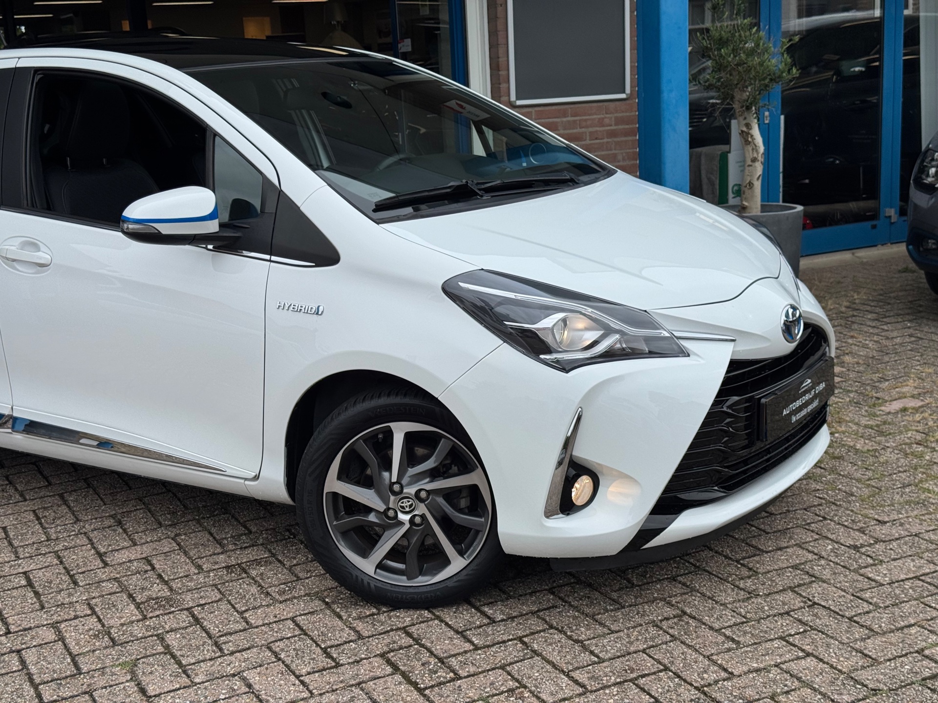 Foto van Toyota Toyota Yaris Hybrid