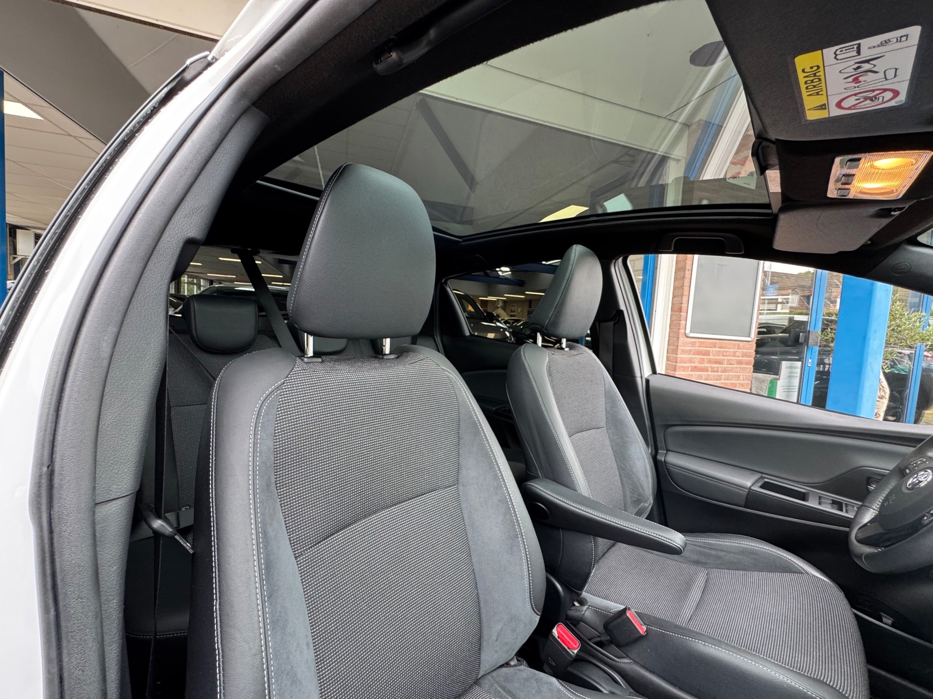 Foto van Toyota Toyota Yaris Hybrid