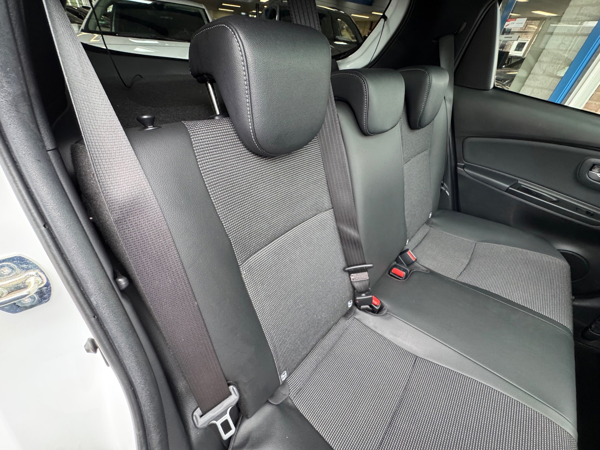 Foto van Toyota Toyota Yaris Hybrid