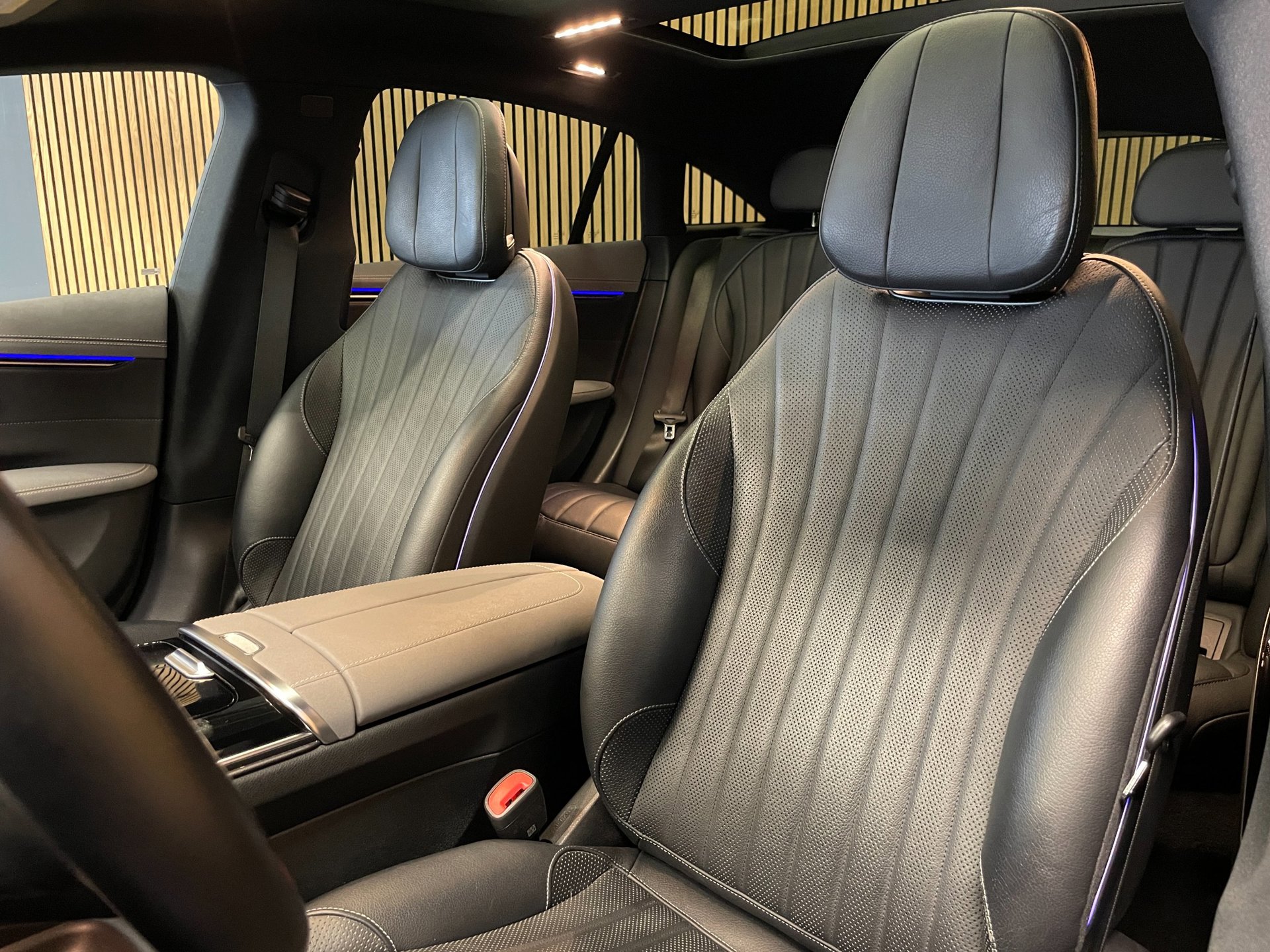 Foto van Mercedes-Benz Eqs 350
