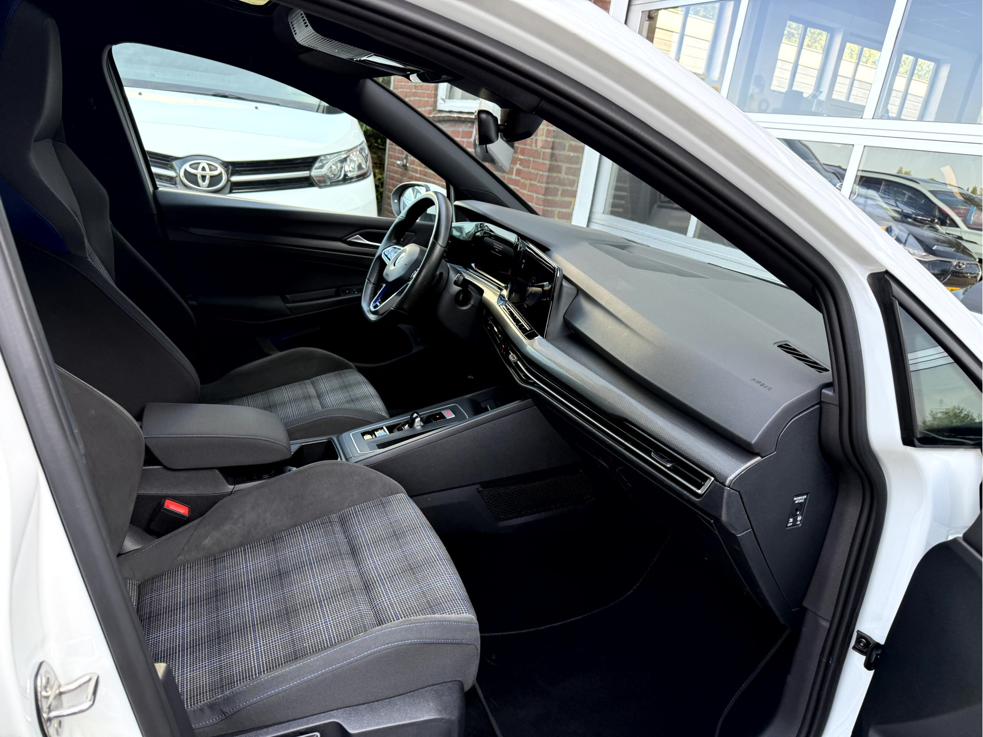 Foto van Volkswagen Golf GTE