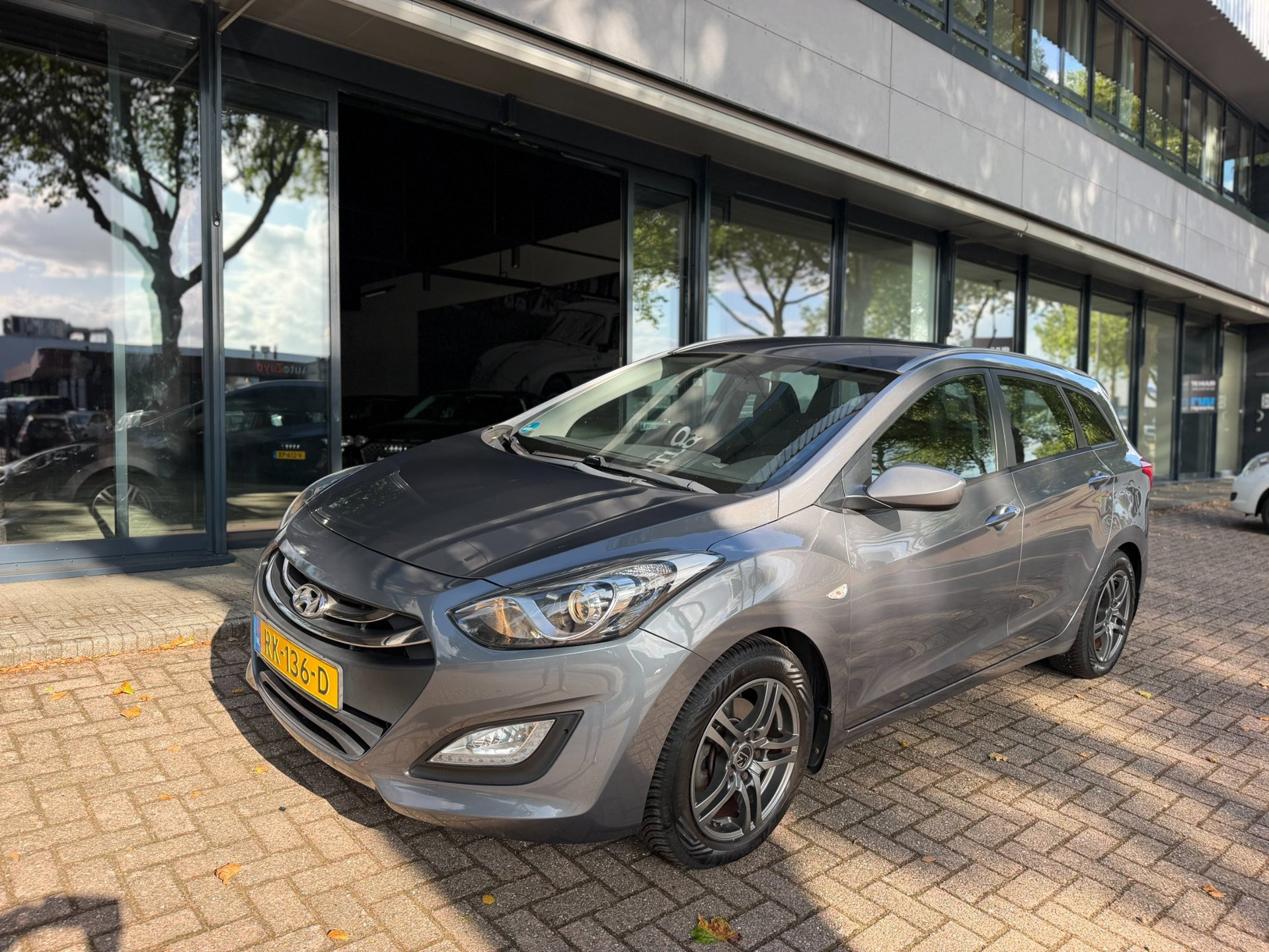 Hyundai I 30 1.4|Zeer betrouwbaar|All Season banden|Nieuwe APK 2013 - voorkant