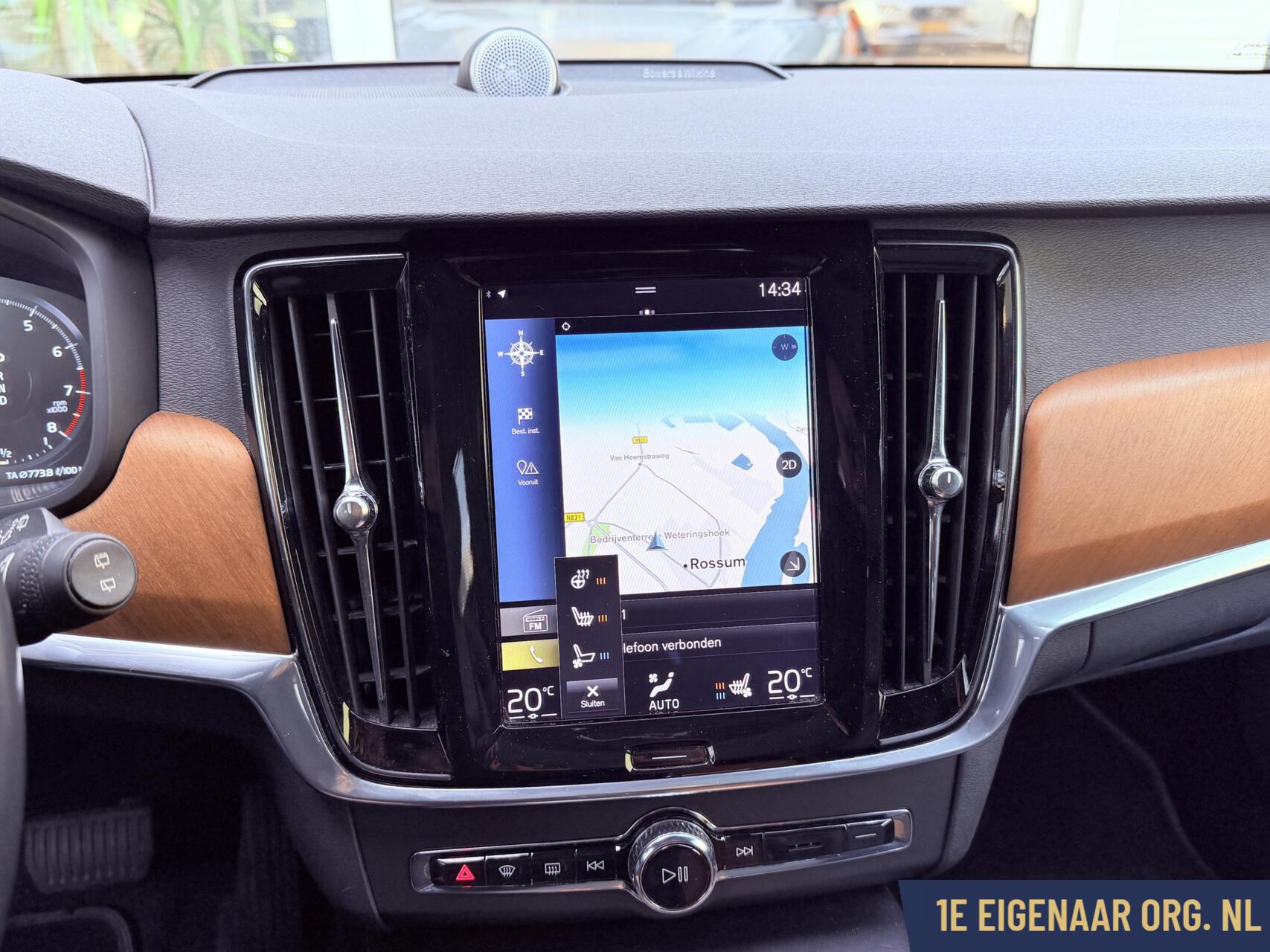 Foto van Volvo V90 Cross Country