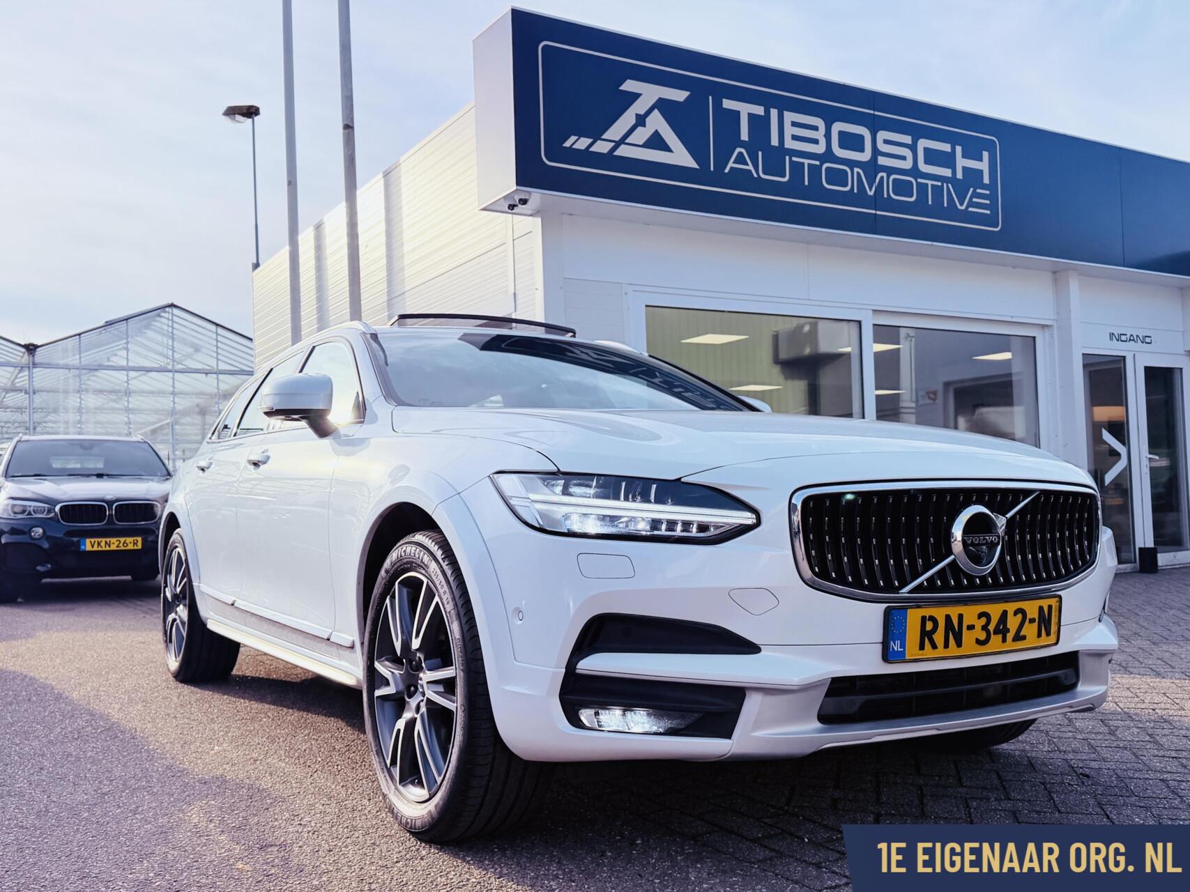 Foto van Volvo V90 Cross Country