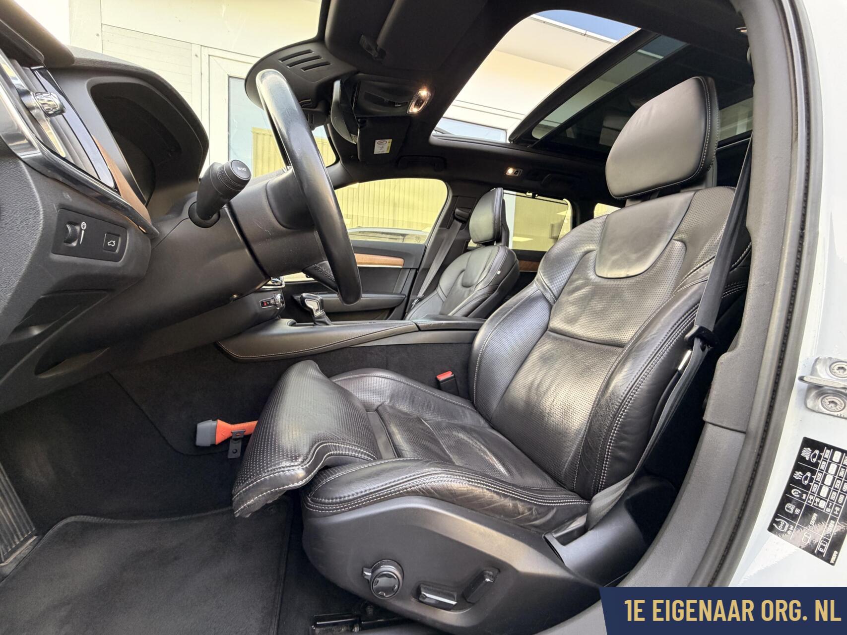 Foto van Volvo V90 Cross Country