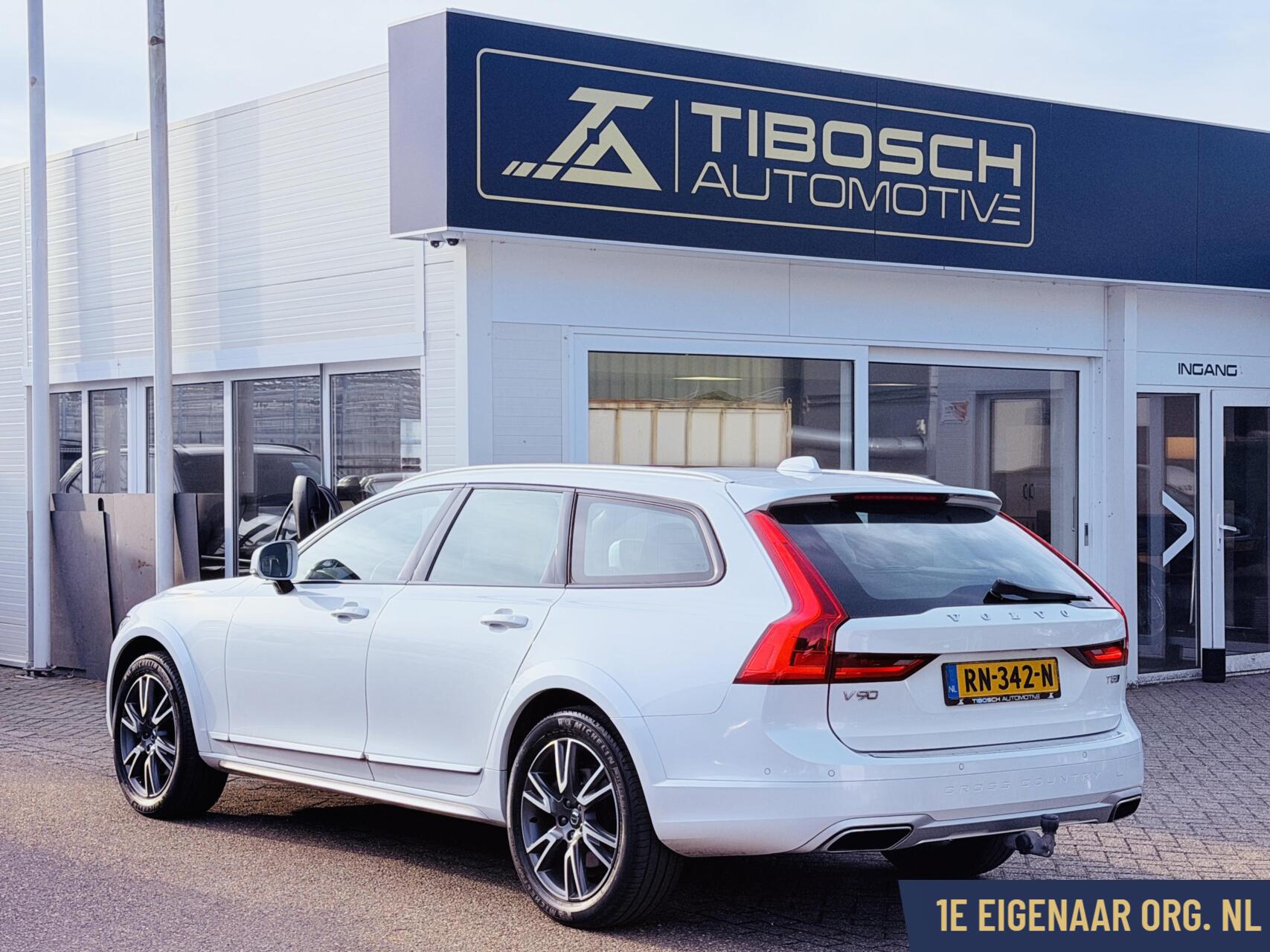 Foto van Volvo V90 Cross Country