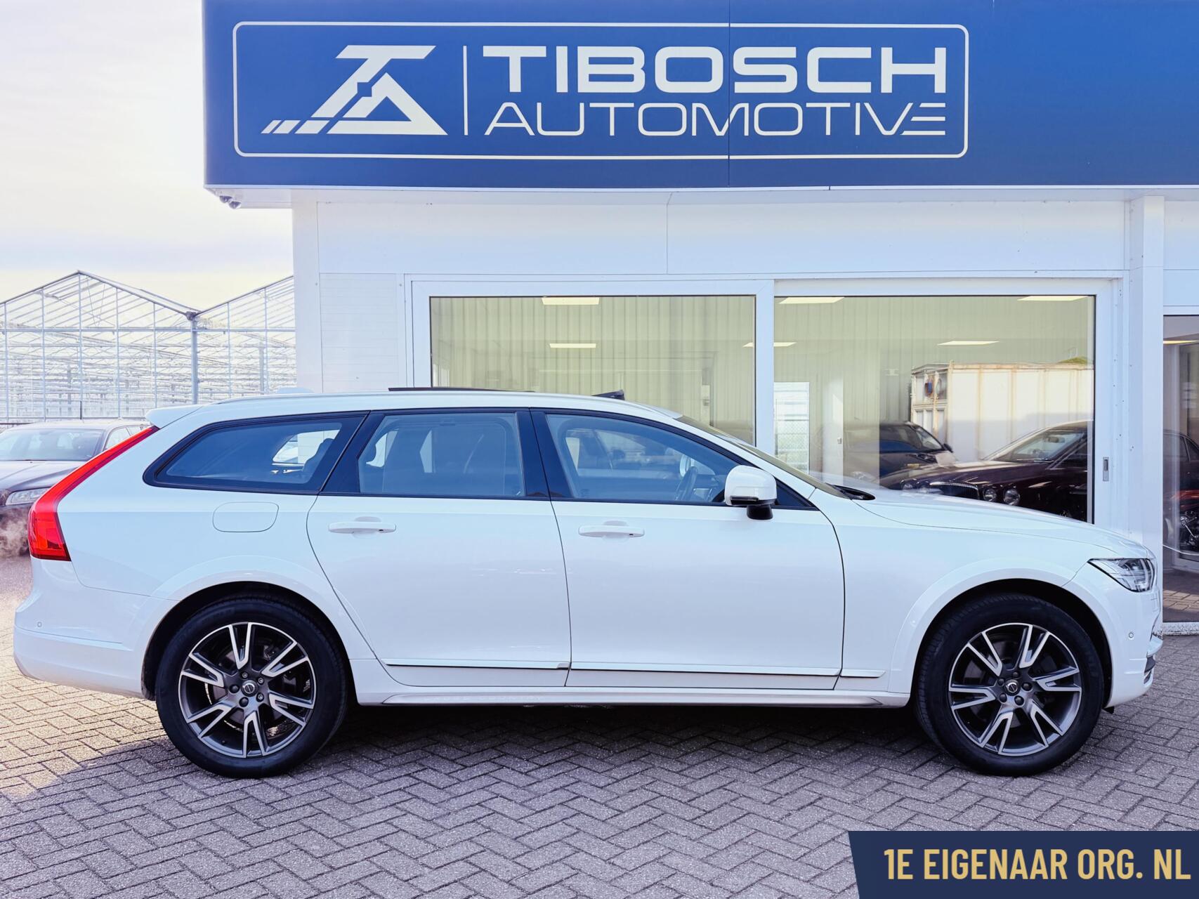 Foto van Volvo V90 Cross Country