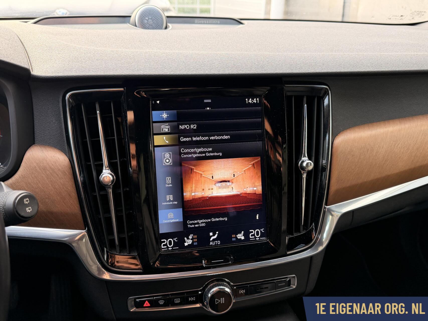 Foto van Volvo V90 Cross Country
