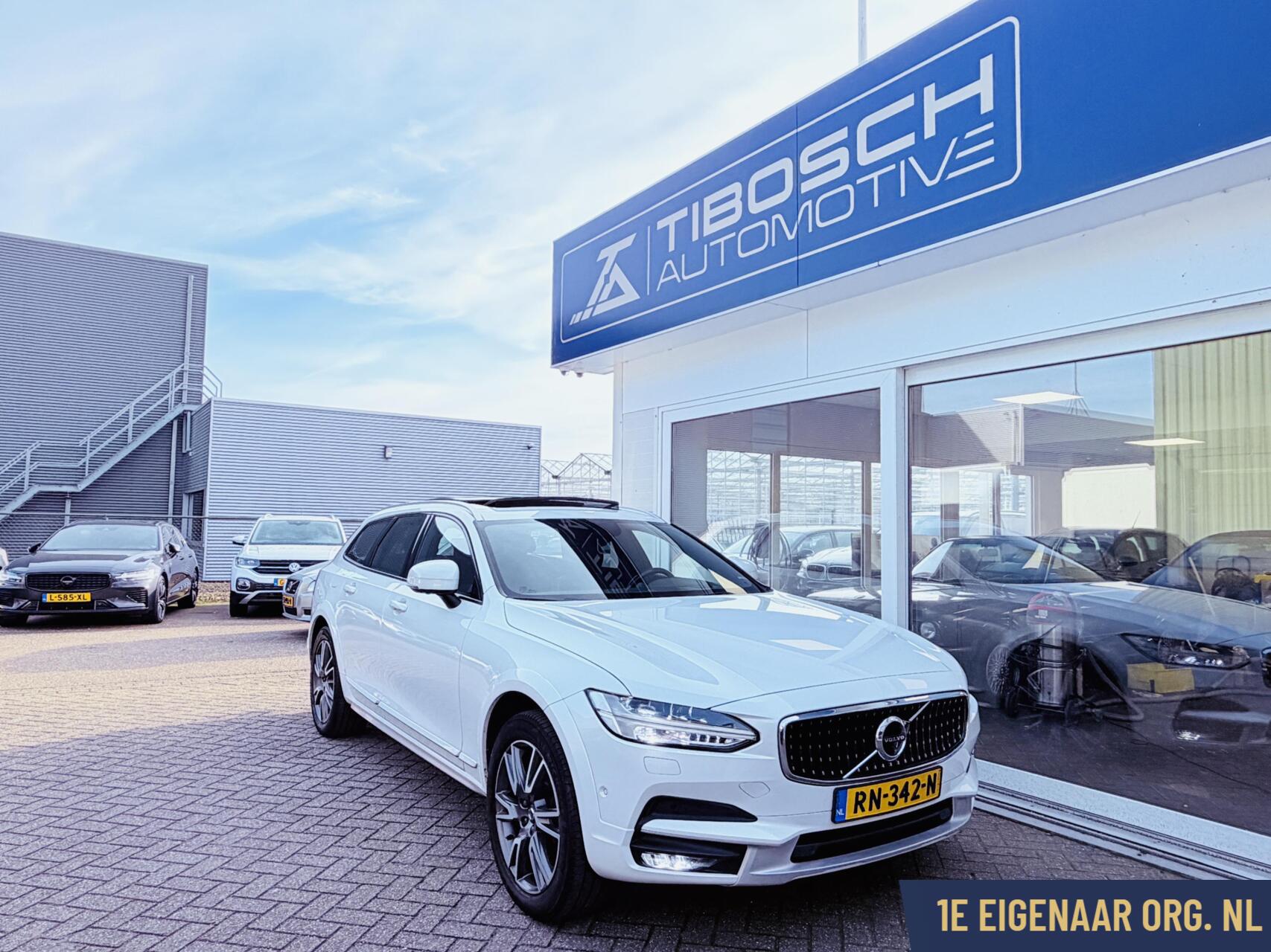 Foto van Volvo V90 Cross Country