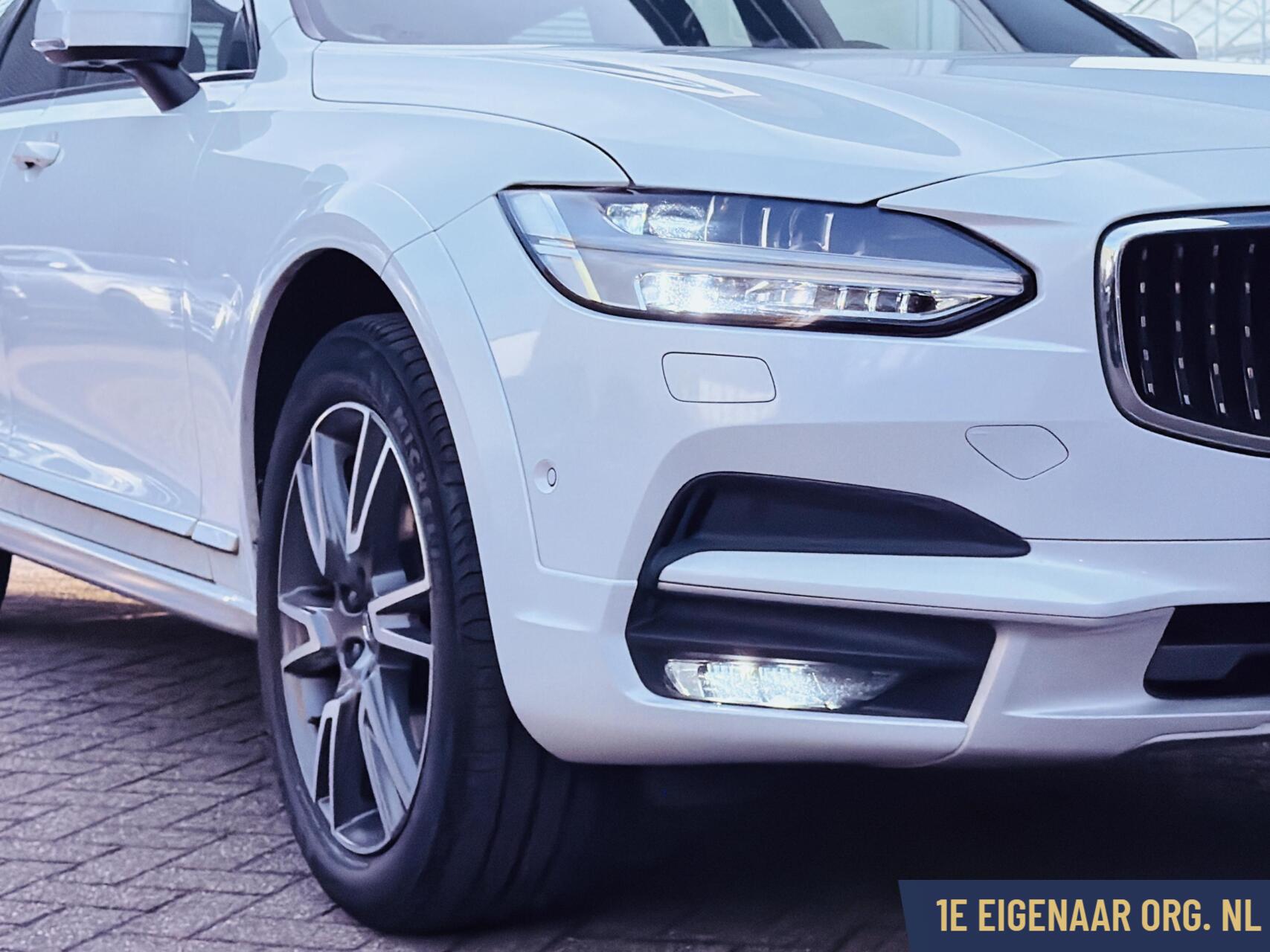 Foto van Volvo V90 Cross Country