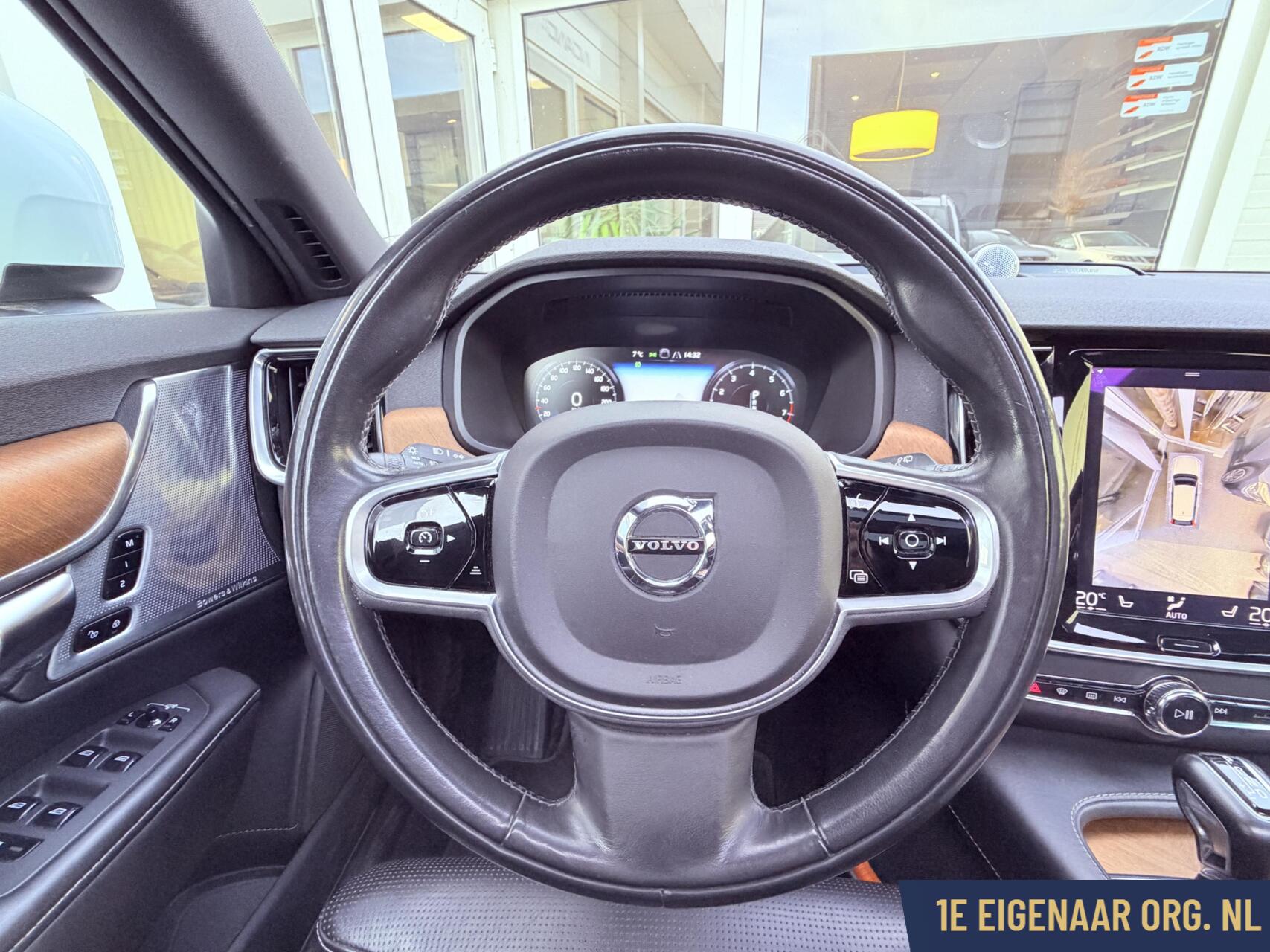 Foto van Volvo V90 Cross Country