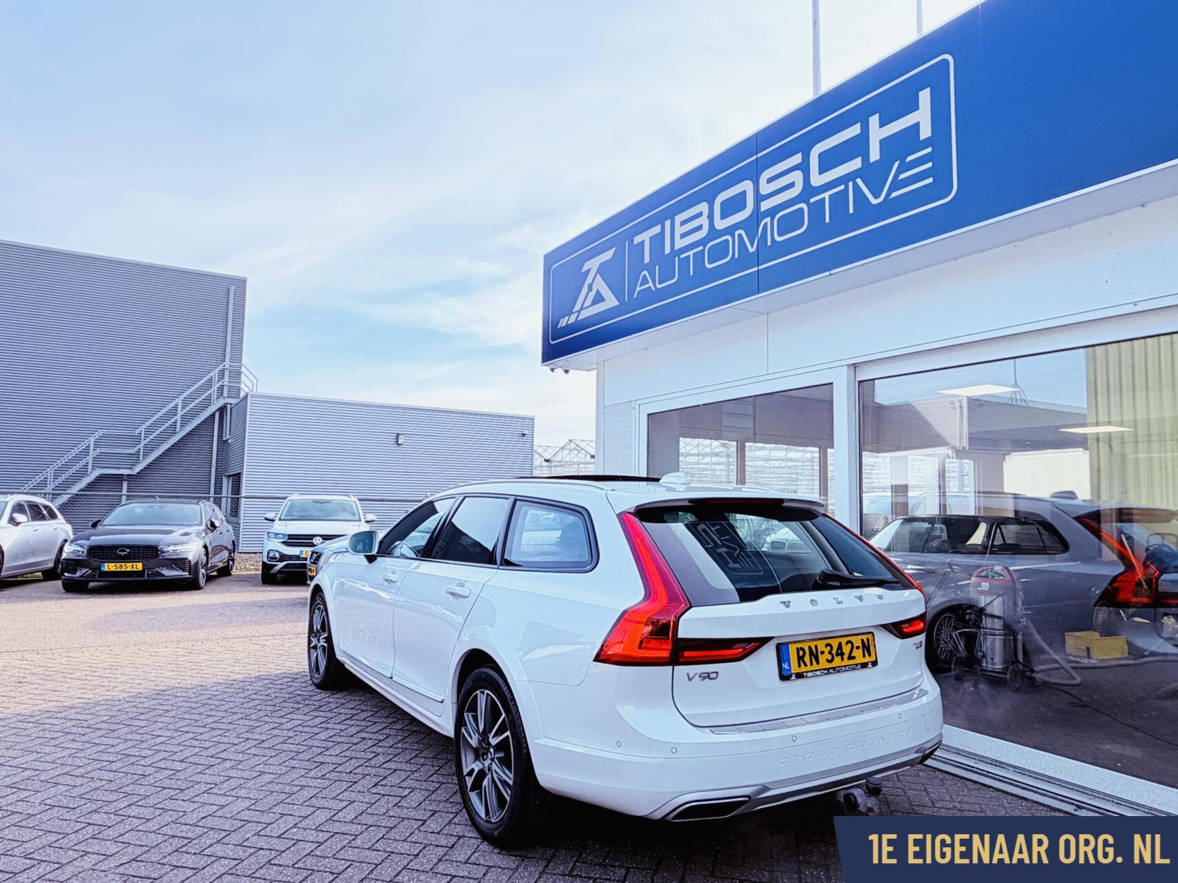Foto van Volvo V90 Cross Country