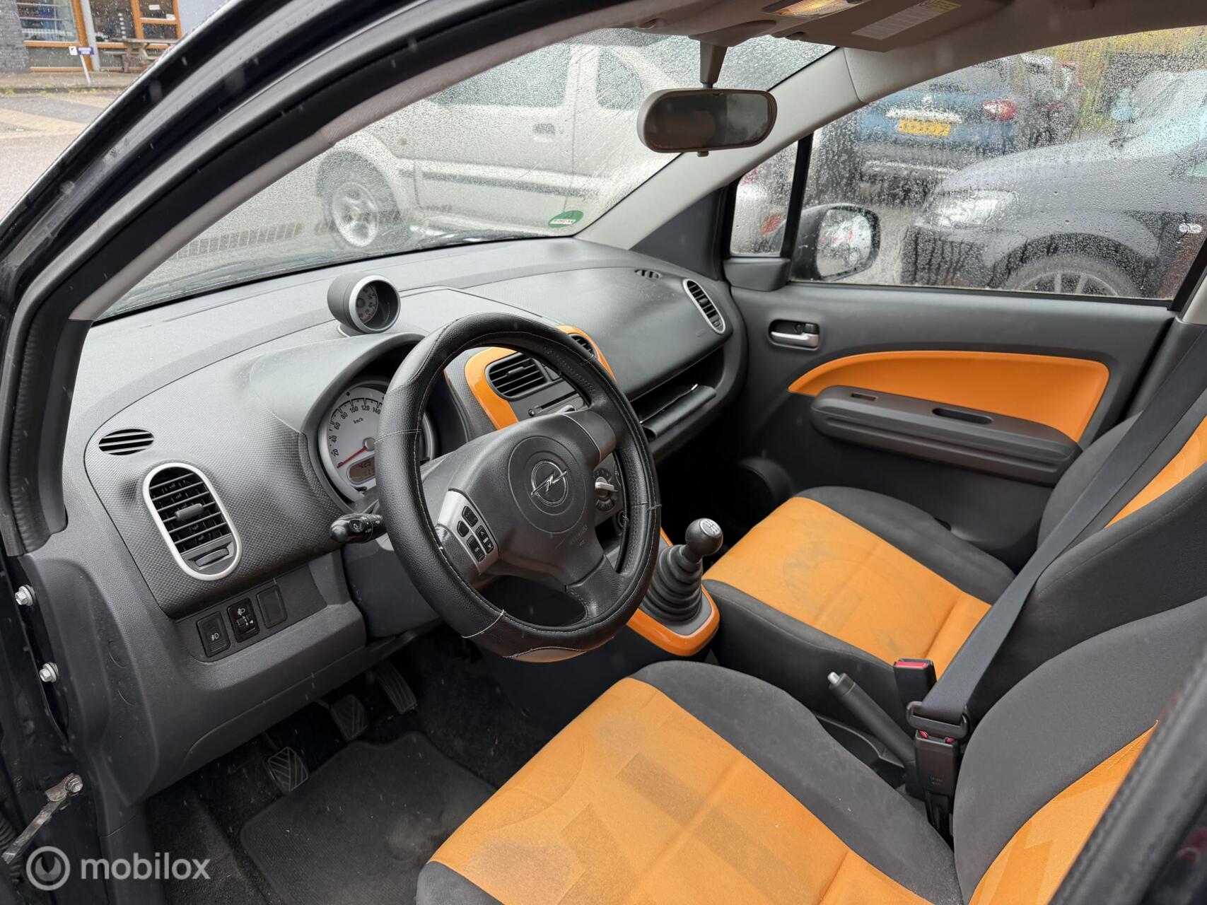 Foto van Opel Agila
