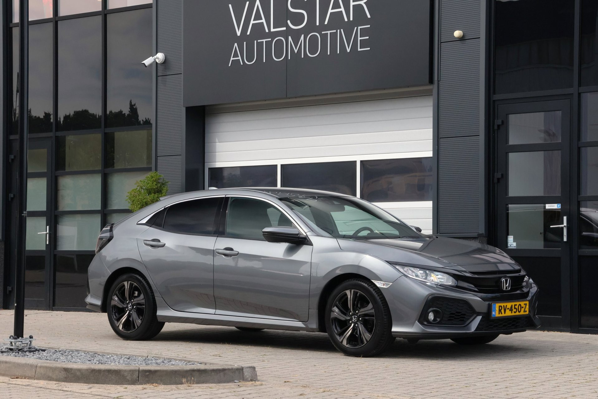 Honda Civic 5dr 1.0 i-VTEC Elegance | Adaptieve cruise | Leuk uitgevoerd! 2018 - voorkant