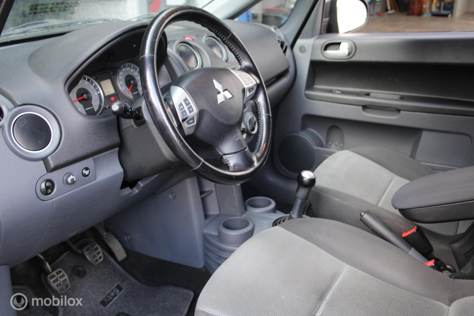 Foto van Mitsubishi Colt