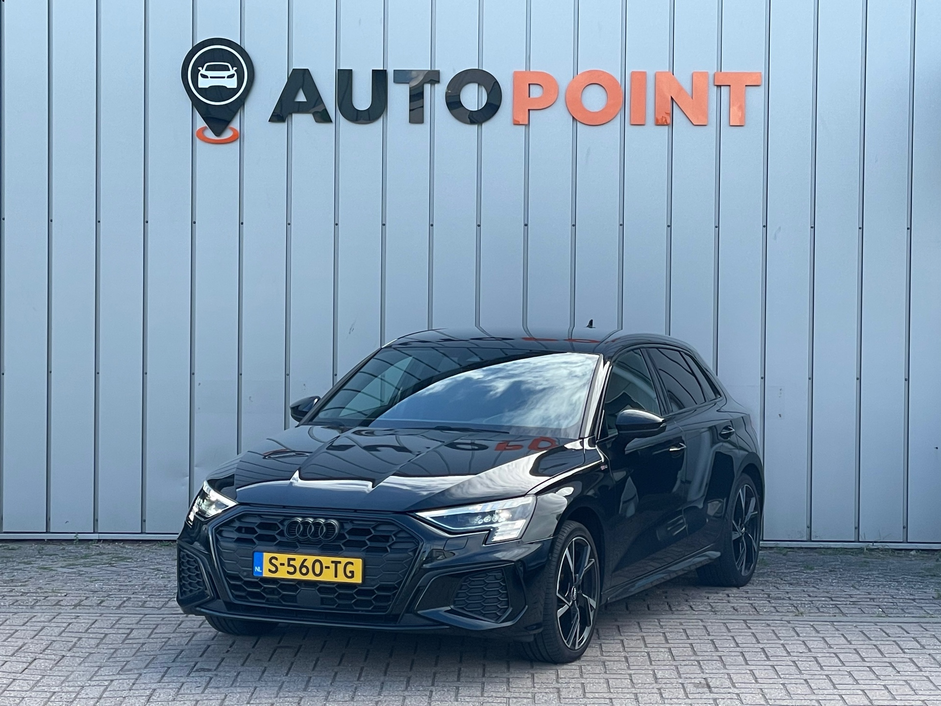 Audi A3 Sportback 35 TFSI S-LINE DSG AUTOMAAT ORG NL|MATRIXLED|CAMERA|BLINDSPOT|AUTO.PARKING|CARPLAY|DUALCLIMATE|VIRTUALCOCKPIT| 2023 - voorkant