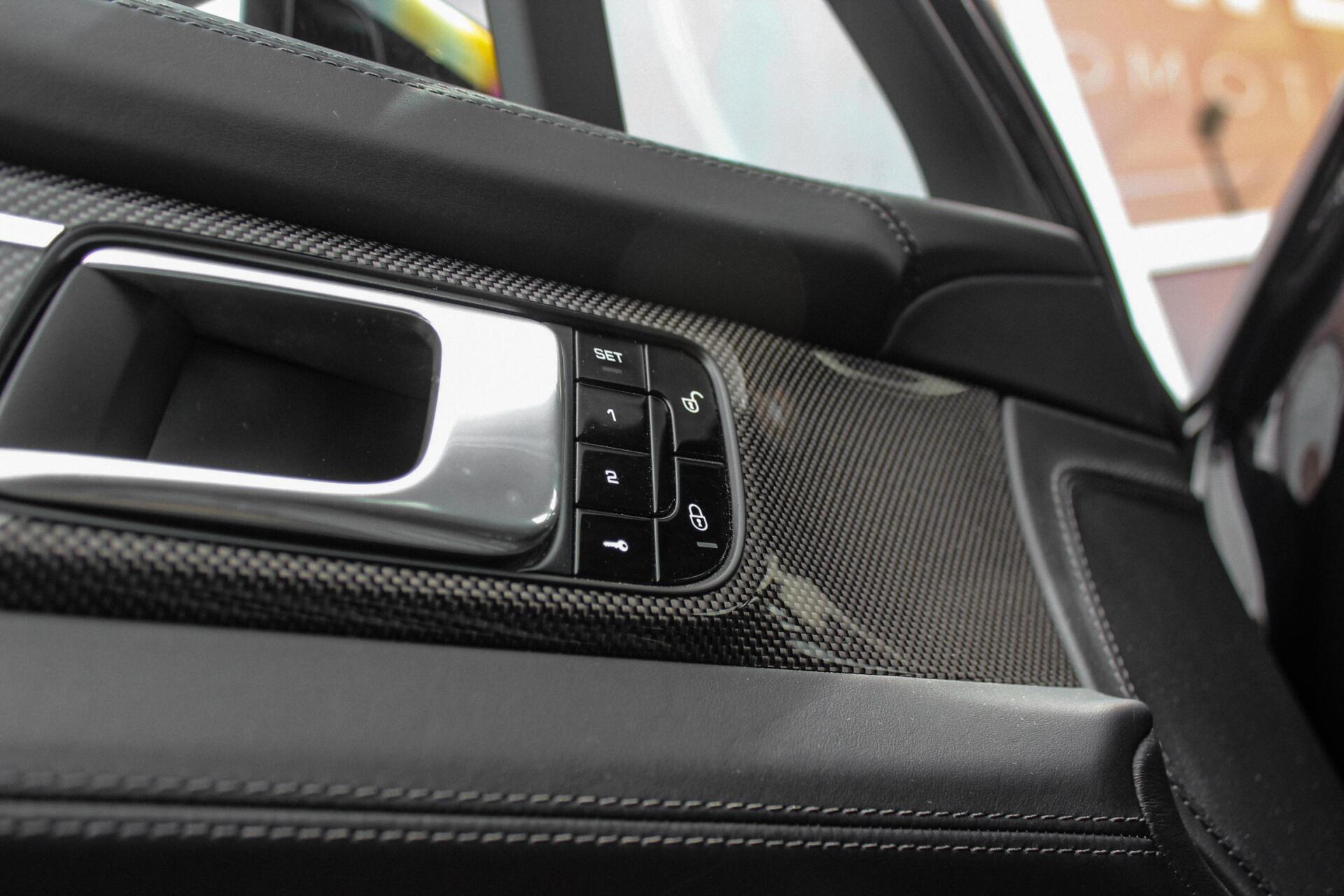 Foto van Porsche Panamera Turbo S E-hybrid