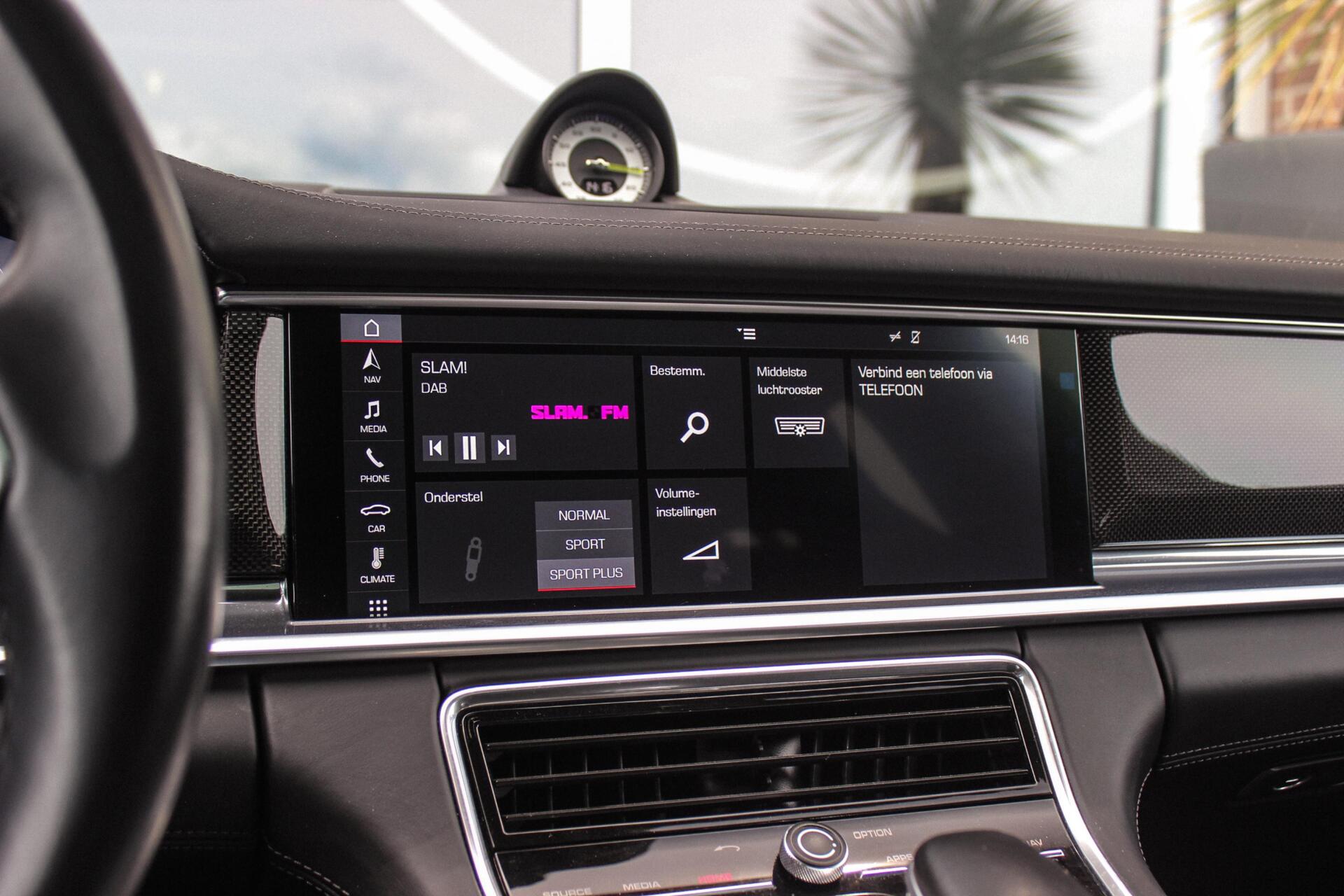 Foto van Porsche Panamera Turbo S E-hybrid