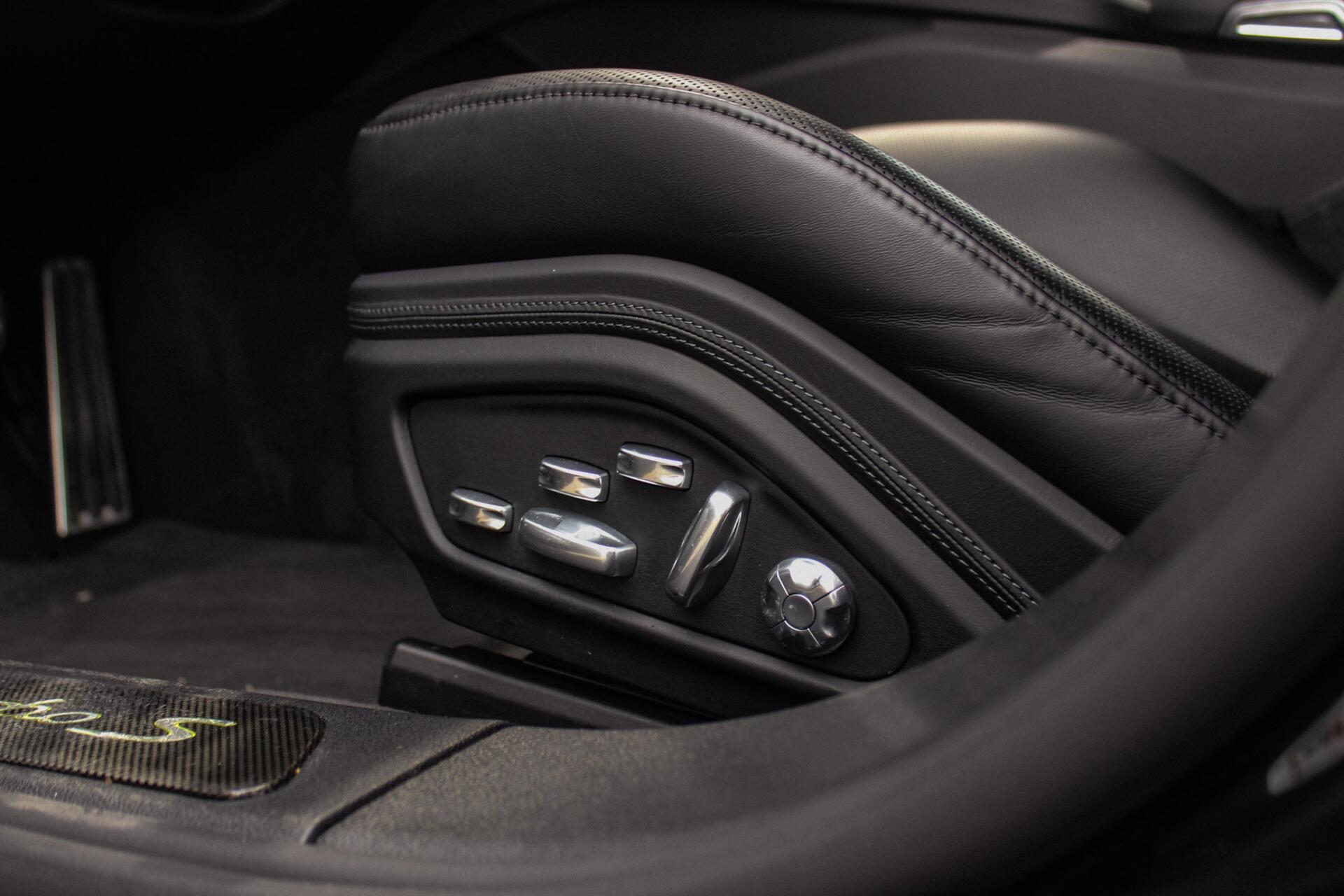 Foto van Porsche Panamera Turbo S E-hybrid