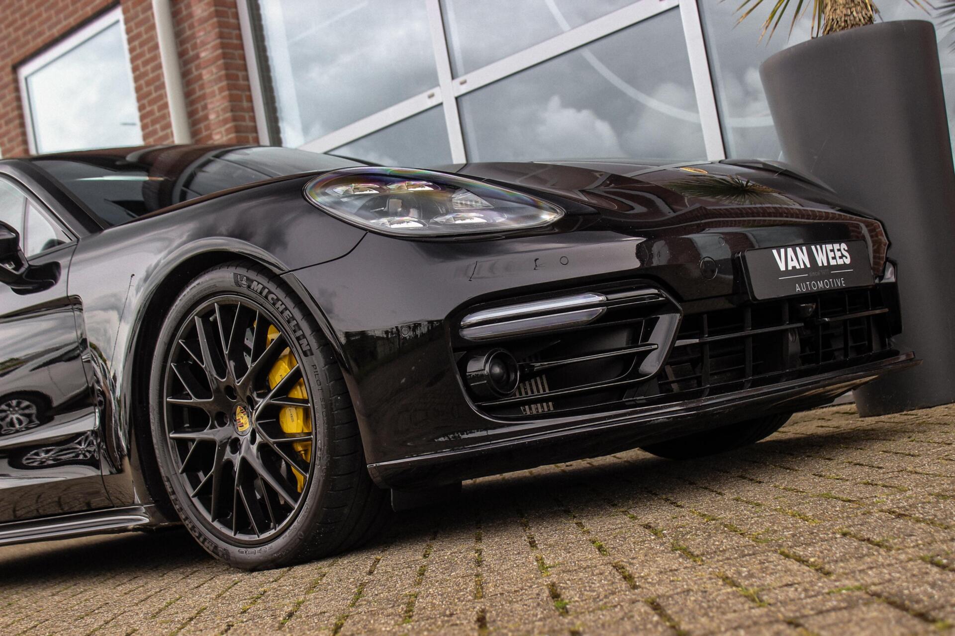 Foto van Porsche Panamera Turbo S E-hybrid