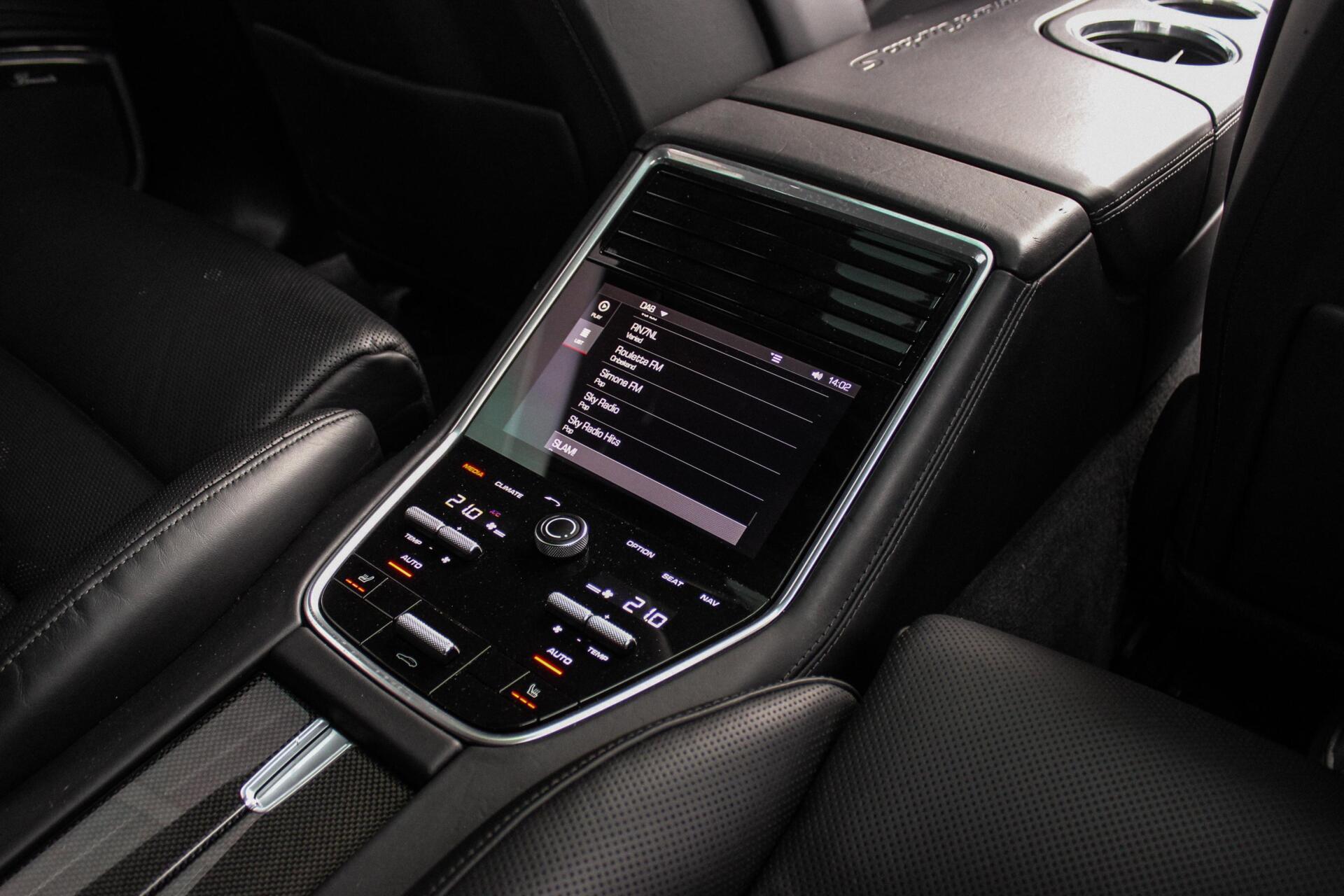 Foto van Porsche Panamera Turbo S E-hybrid