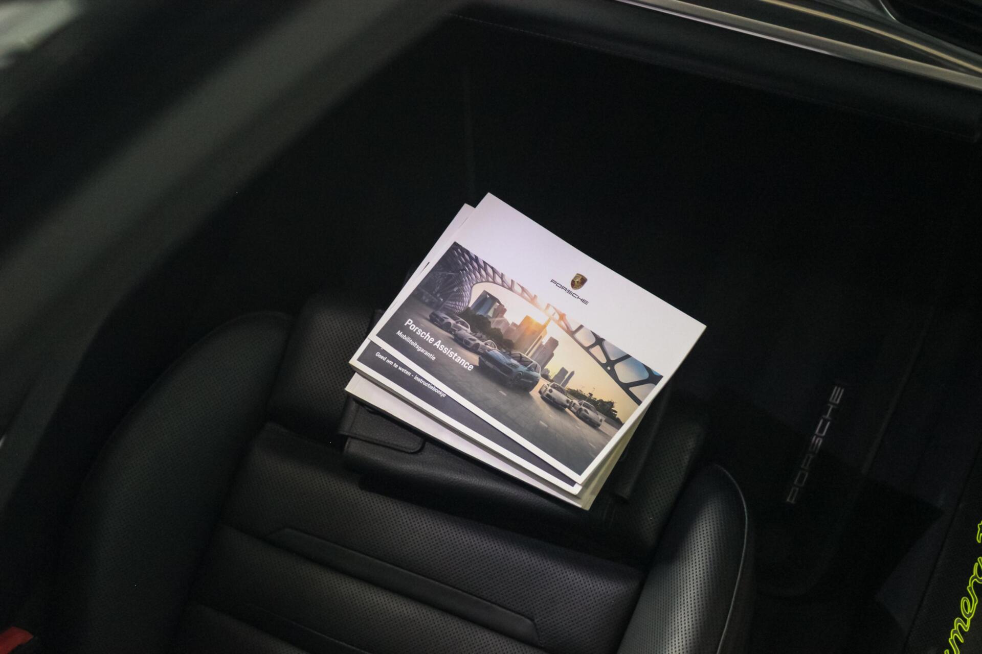 Foto van Porsche Panamera Turbo S E-hybrid