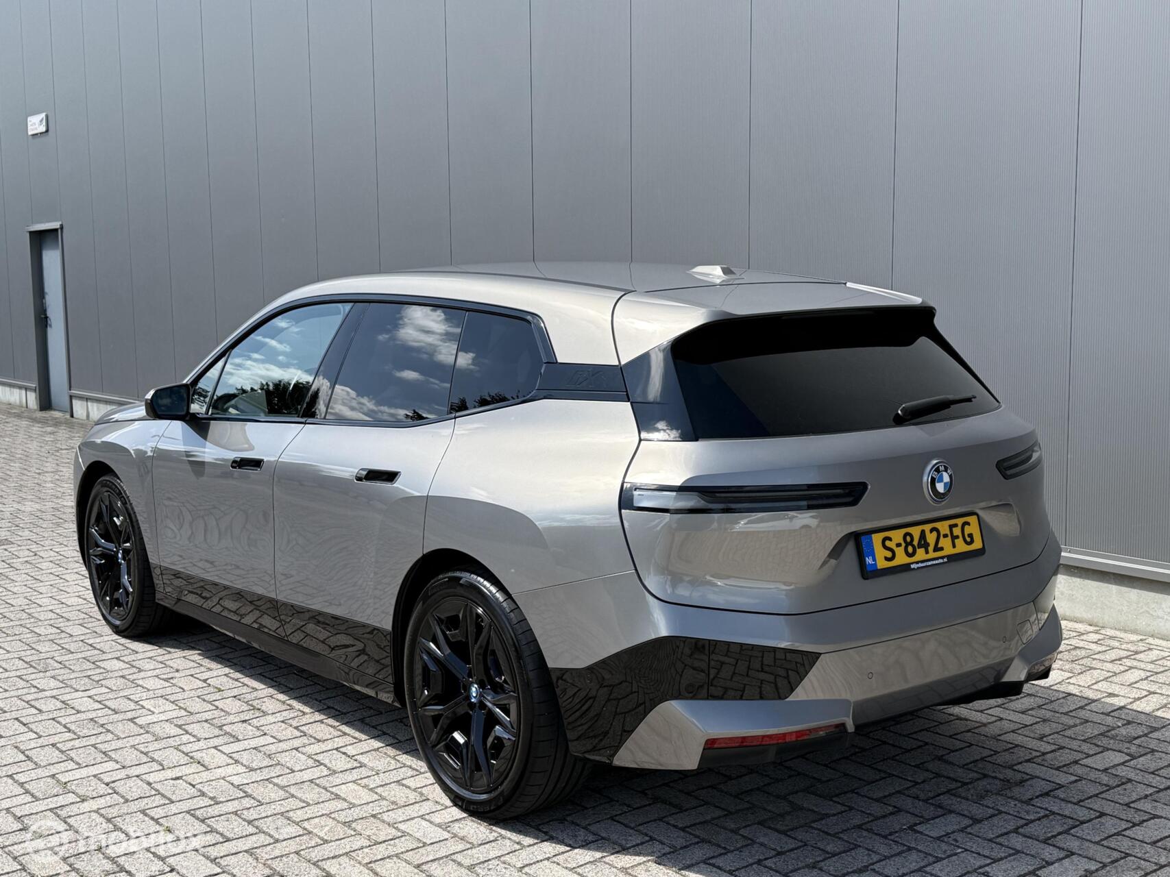 Foto van BMW Ix Xdrive40