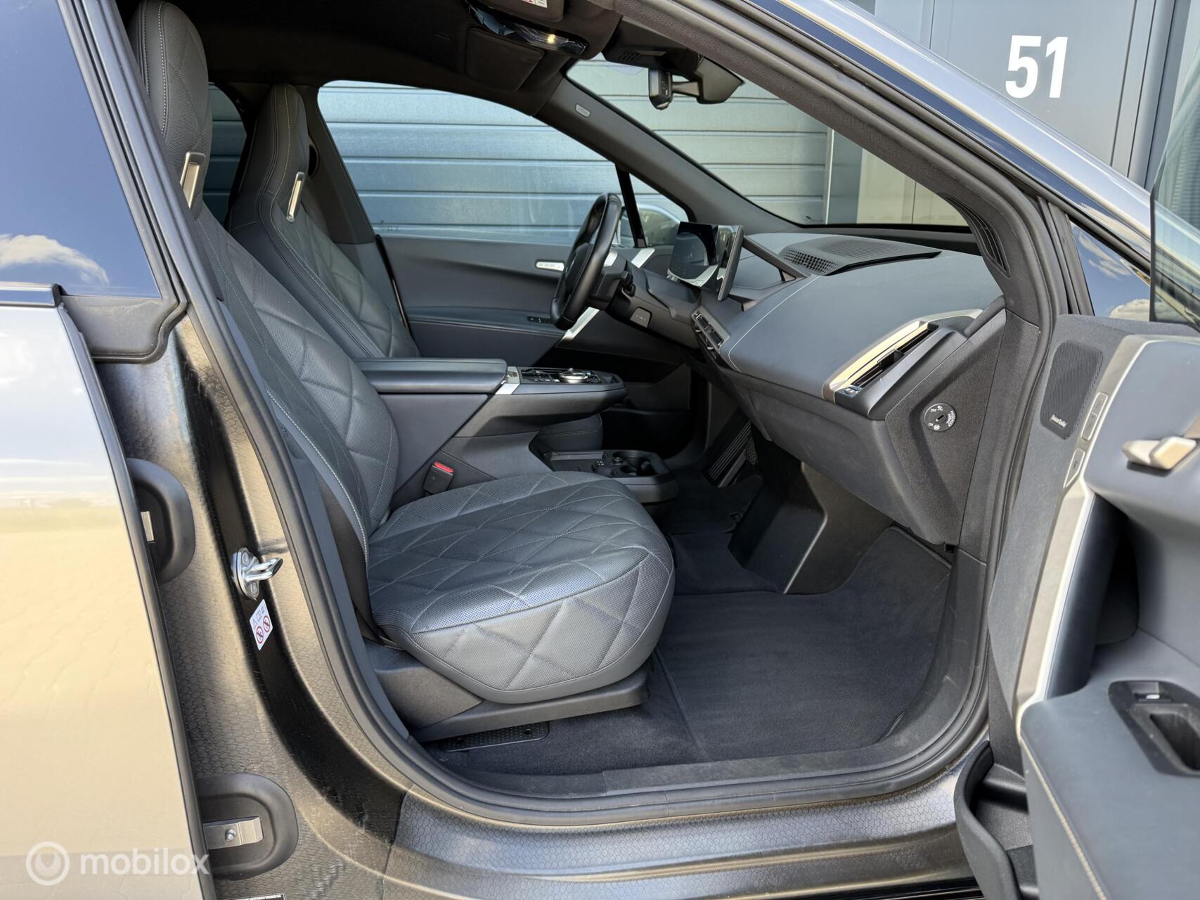 Foto van BMW Ix Xdrive40