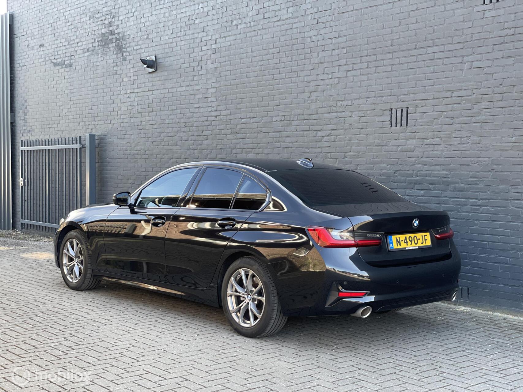 Foto van BMW 318i