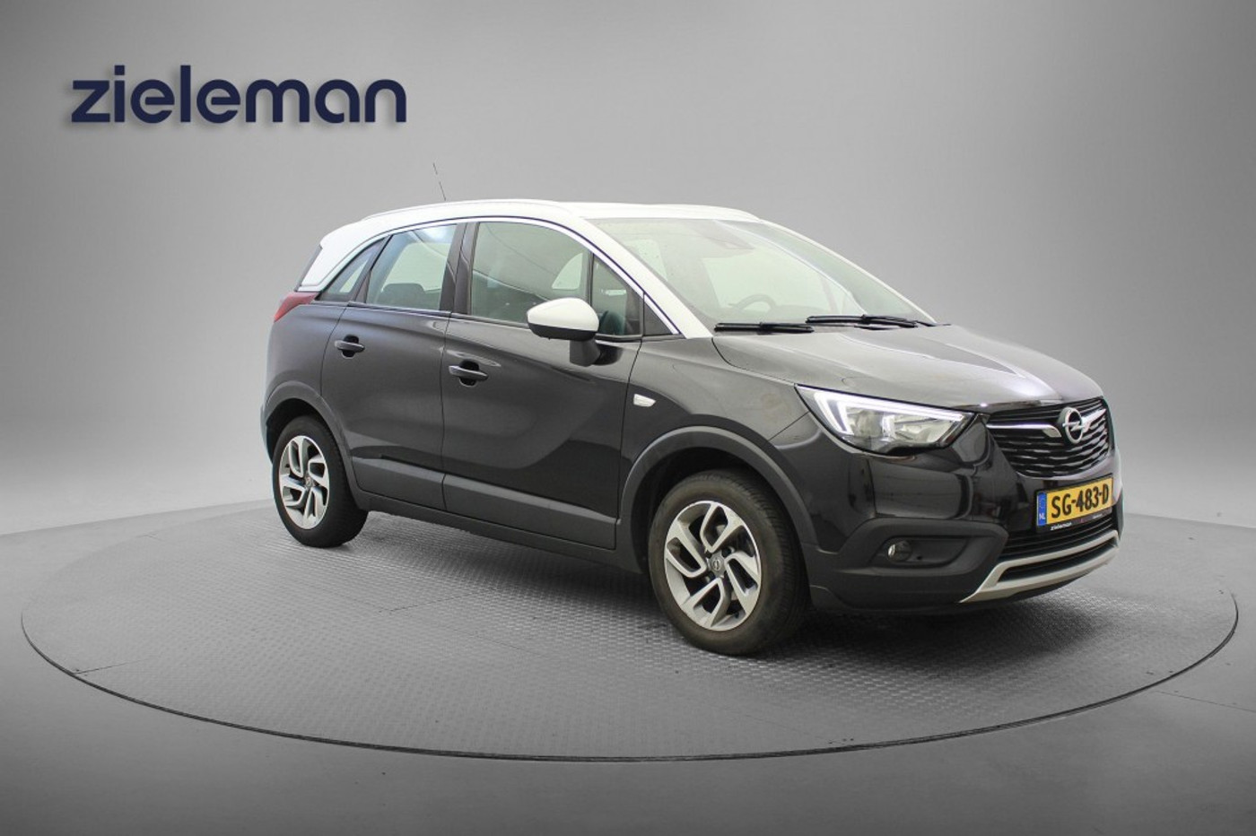 Opel Crossland X 1.2 Turbo Innovation - Carplay, Navi, Cruise, Clima 2018 - voorkant