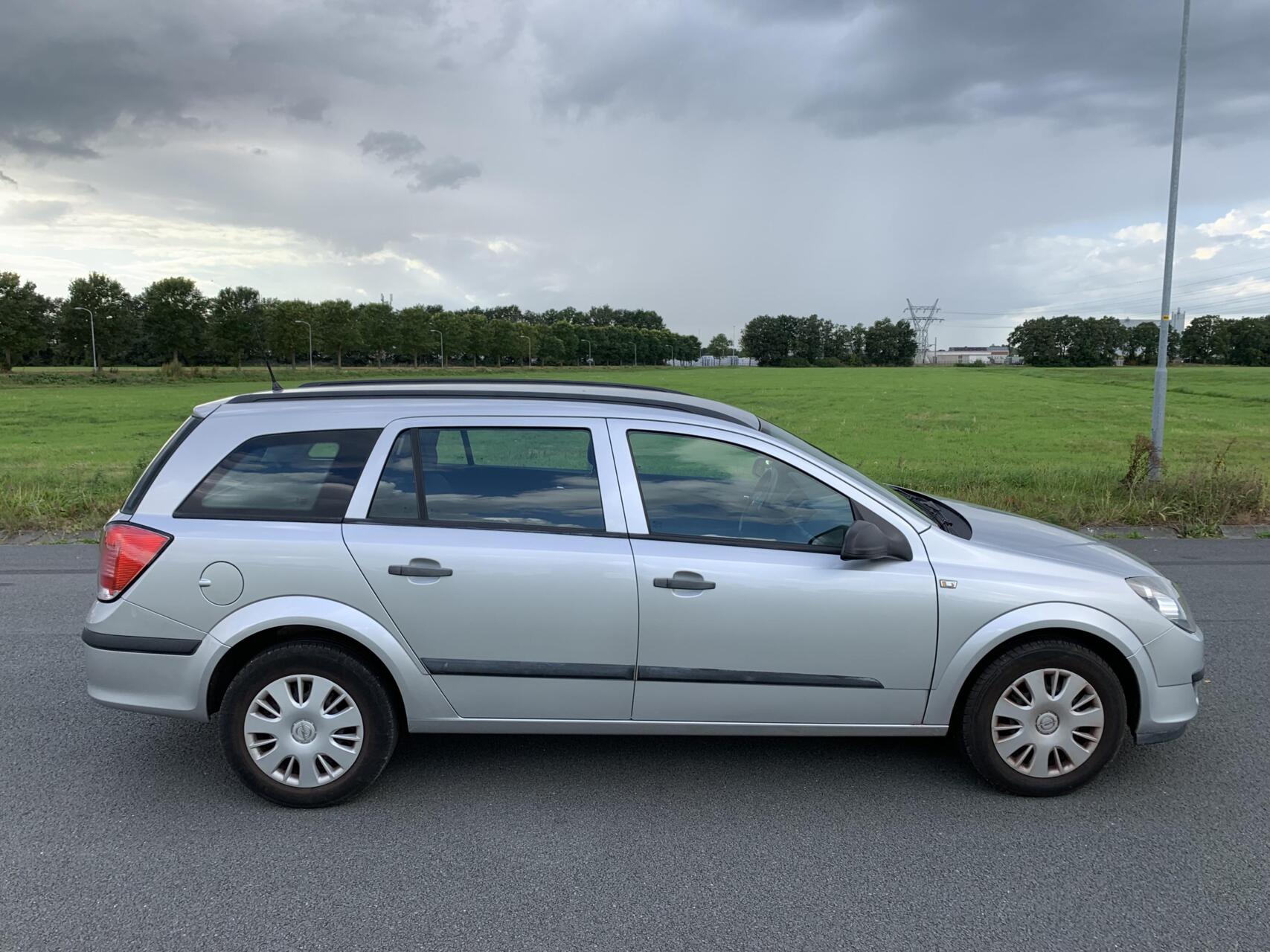 Foto van Opel Astra Station Wagon