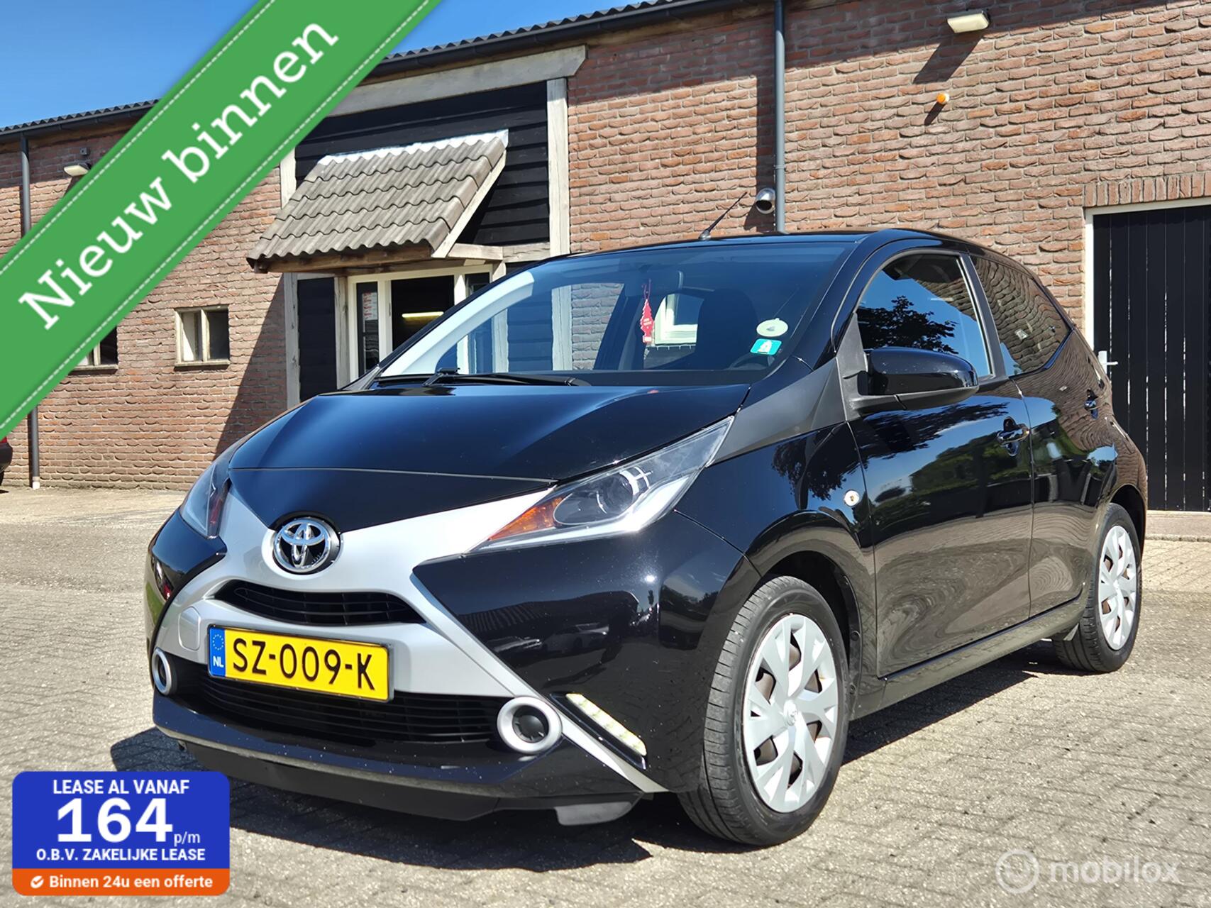 Toyota Aygo 1.0 VVT-i x-cite 2016 - voorkant
