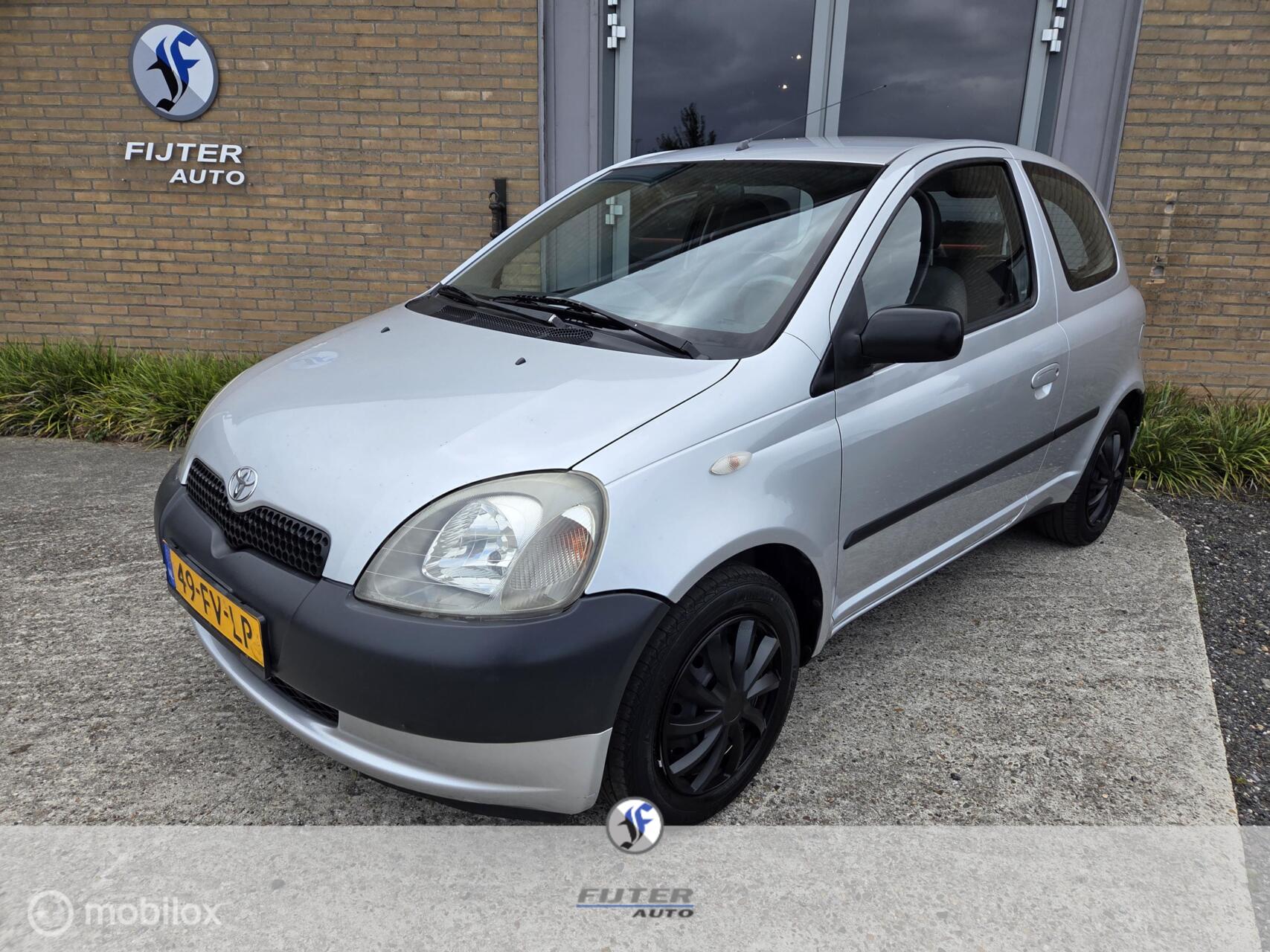 Toyota Toyota Yaris 1.0-16V VVT-i Airco 2000 - voorkant