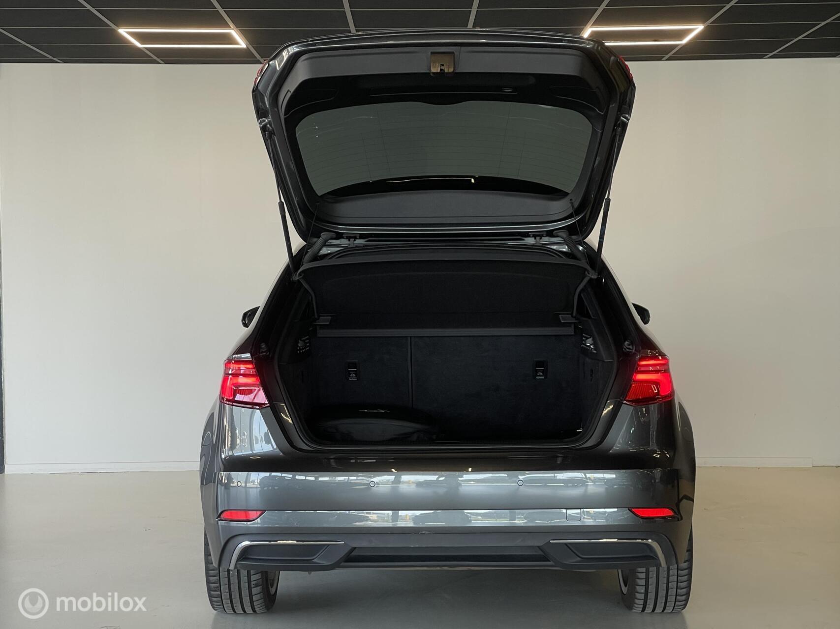 Foto van Audi A3 Sportback E-tron
