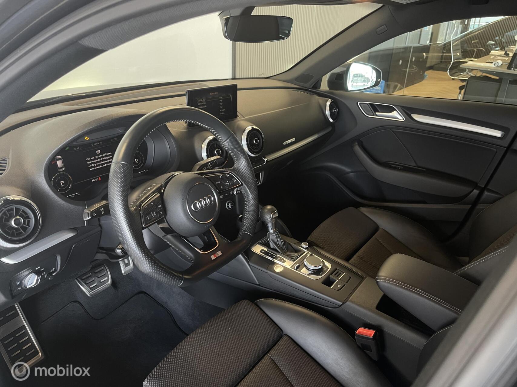 Foto van Audi A3 Sportback E-tron