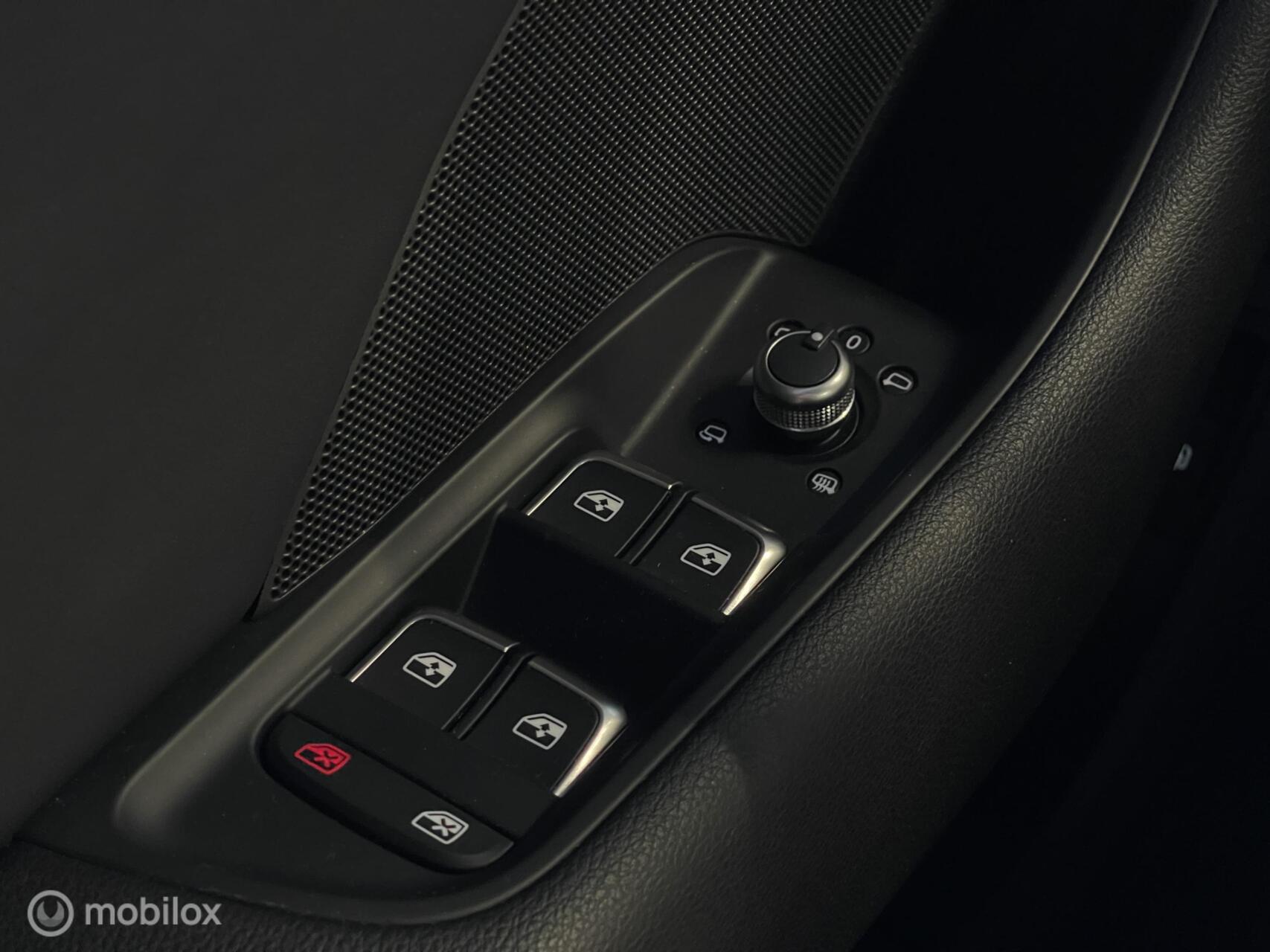 Foto van Audi A3 Sportback E-tron