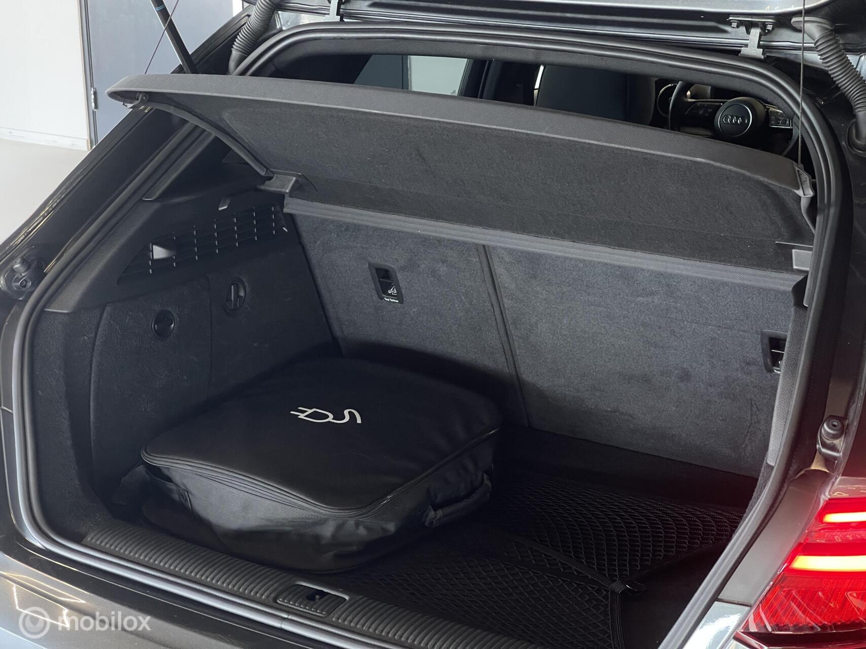 Foto van Audi A3 Sportback E-tron